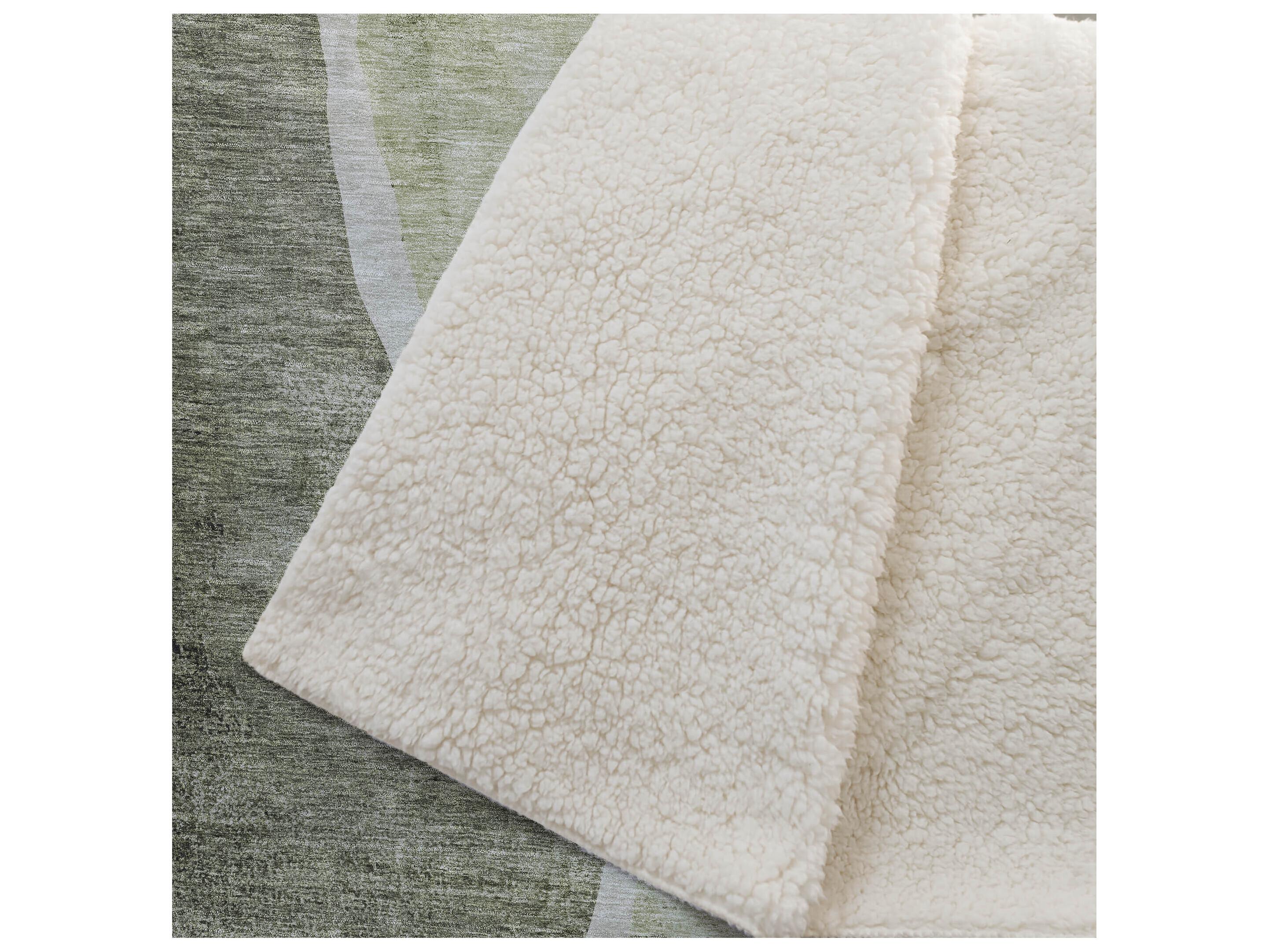 Dalyn Sherpa Green Polyester Throw