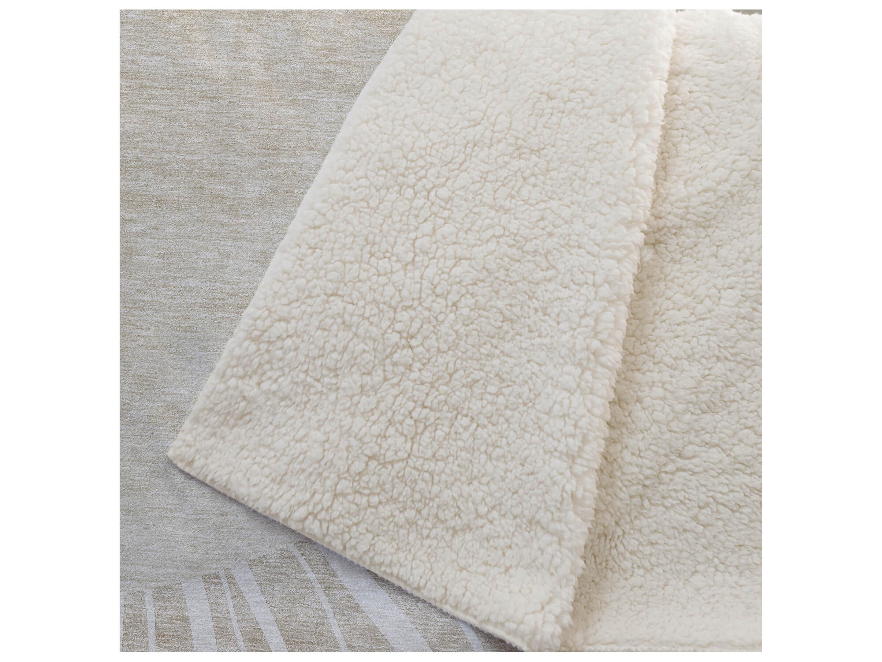 Dalyn Sherpa Brown Polyester Throw