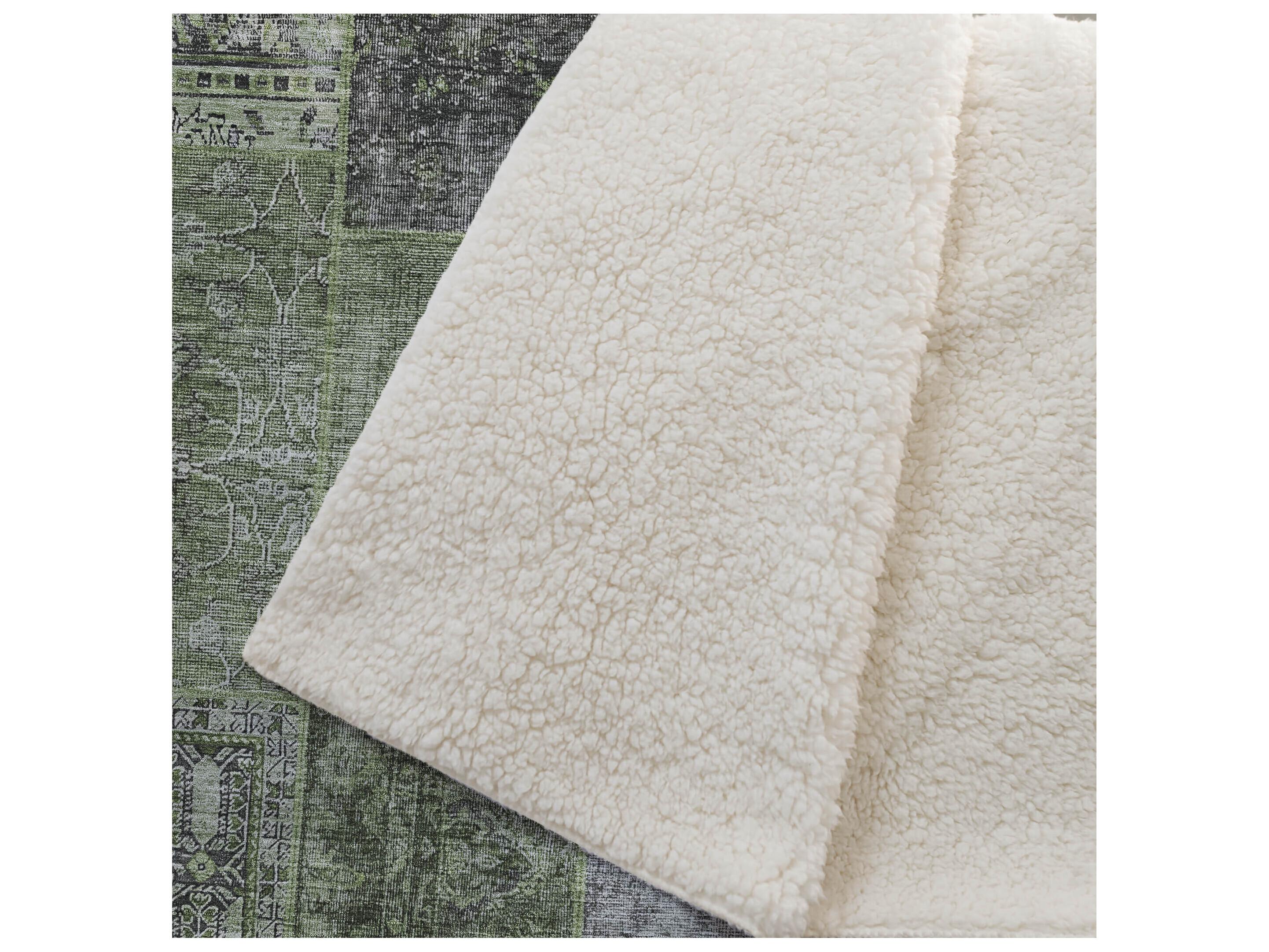 Dalyn Sherpa Green Polyester Throw