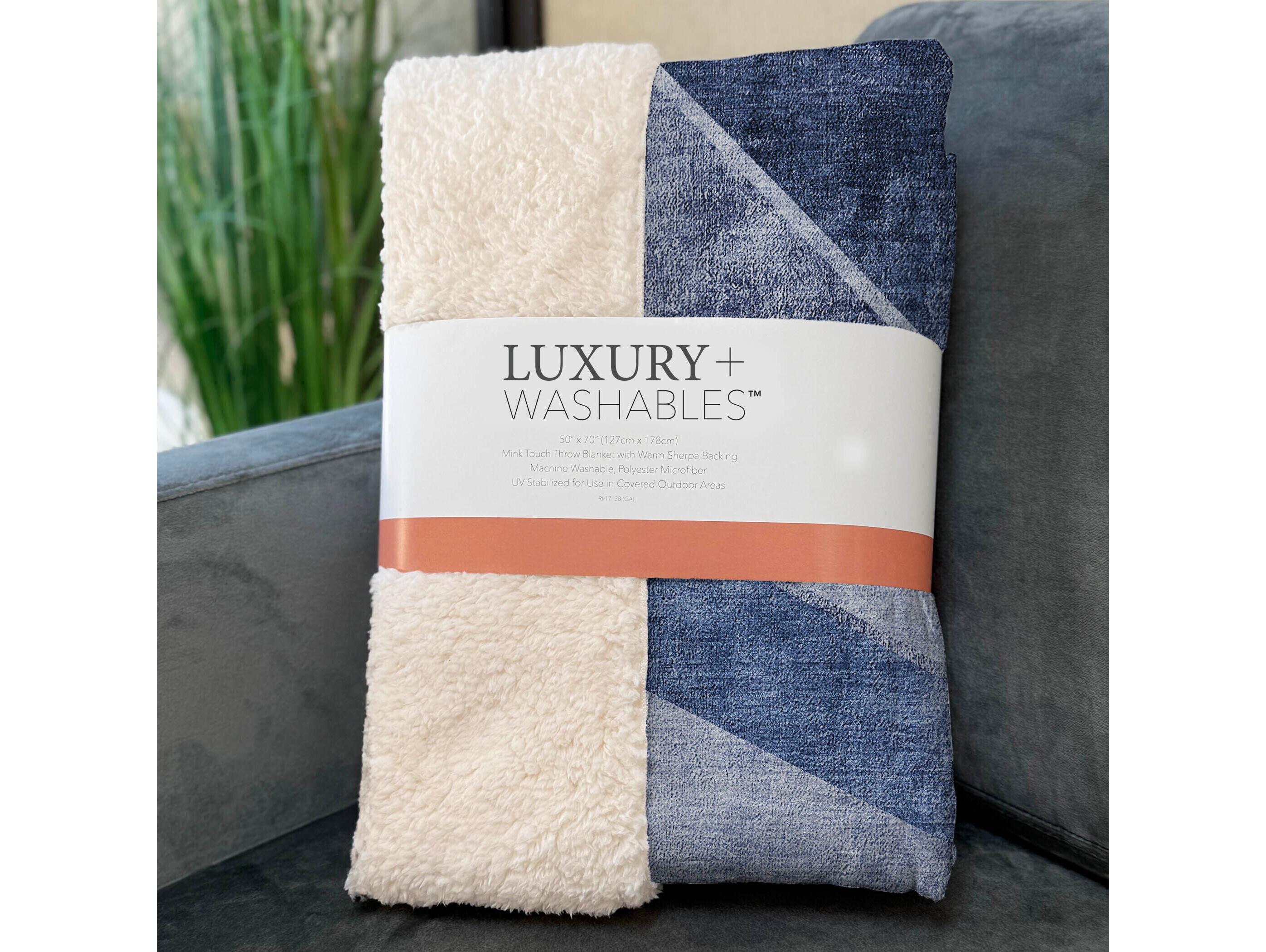 Dalyn Sherpa Blue Polyester Throw