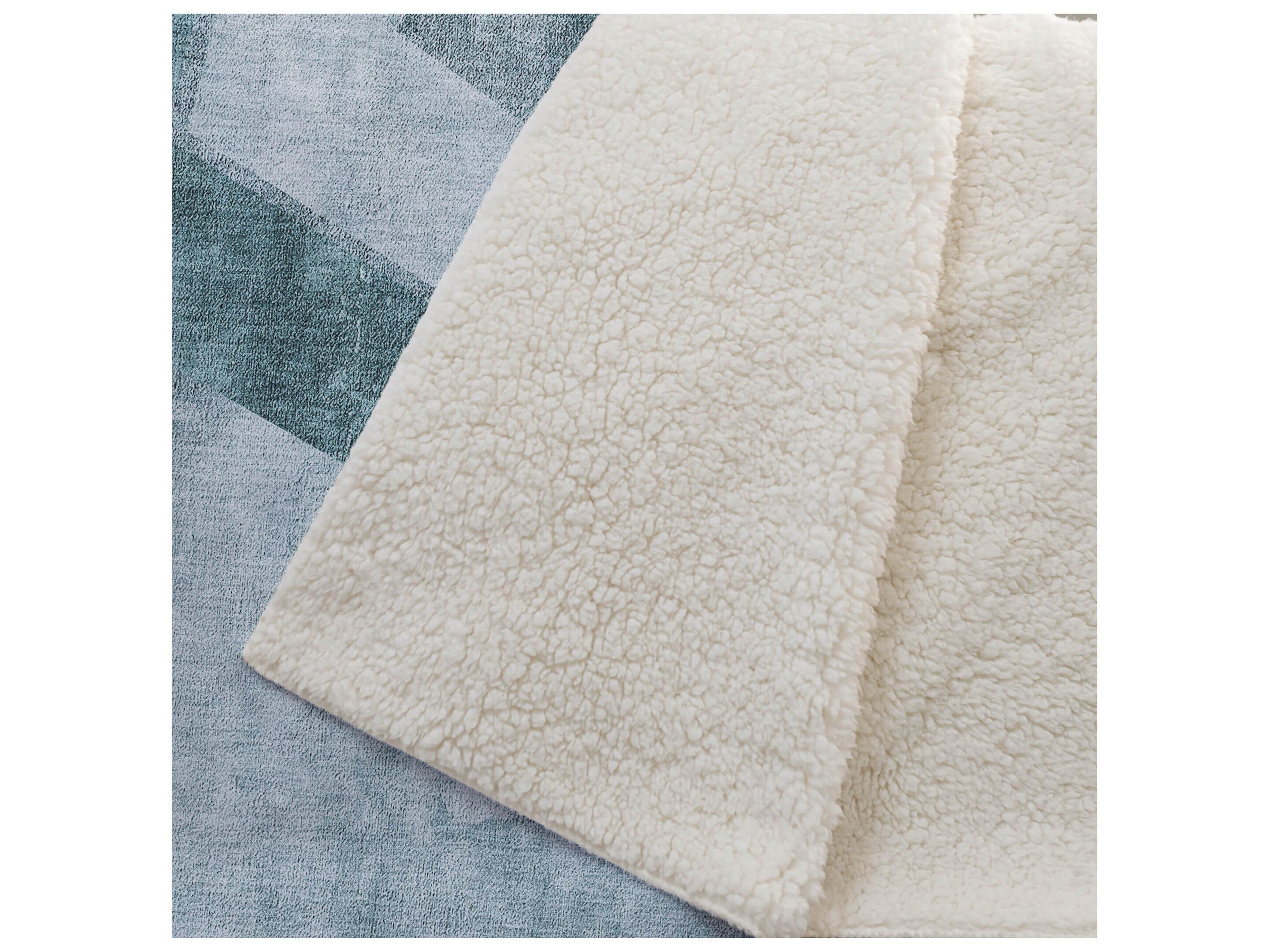 Dalyn Sherpa Teal Polyester Throw