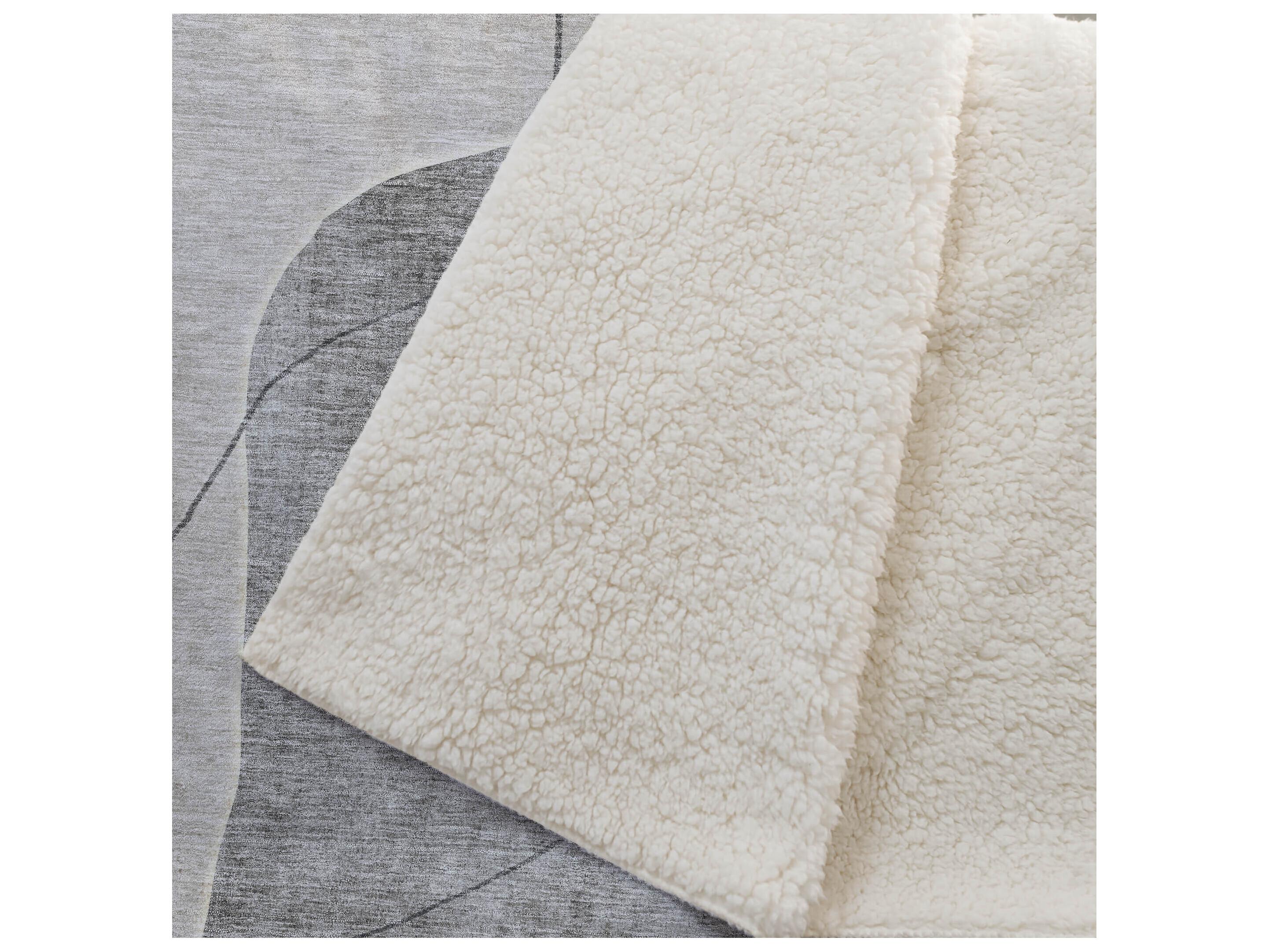 Dalyn Sherpa Brown Polyester Throw