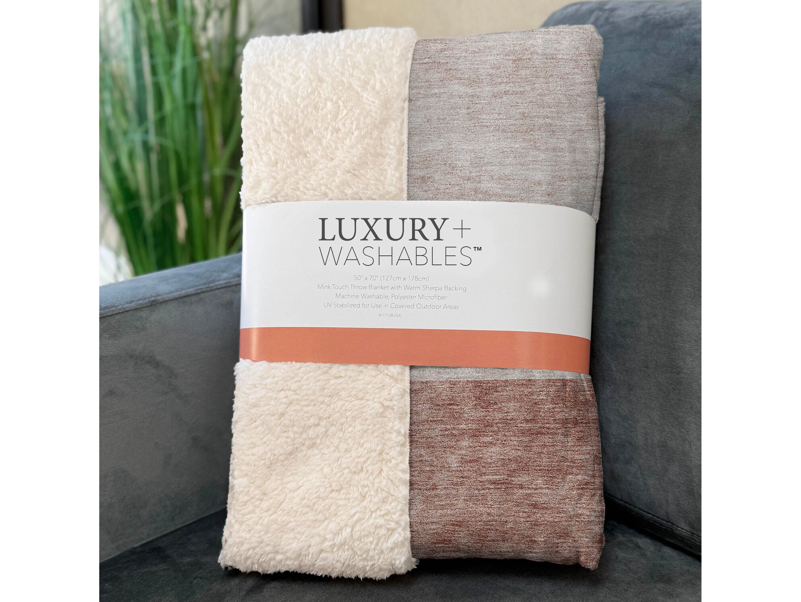 Dalyn Sherpa Orange Polyester Throw