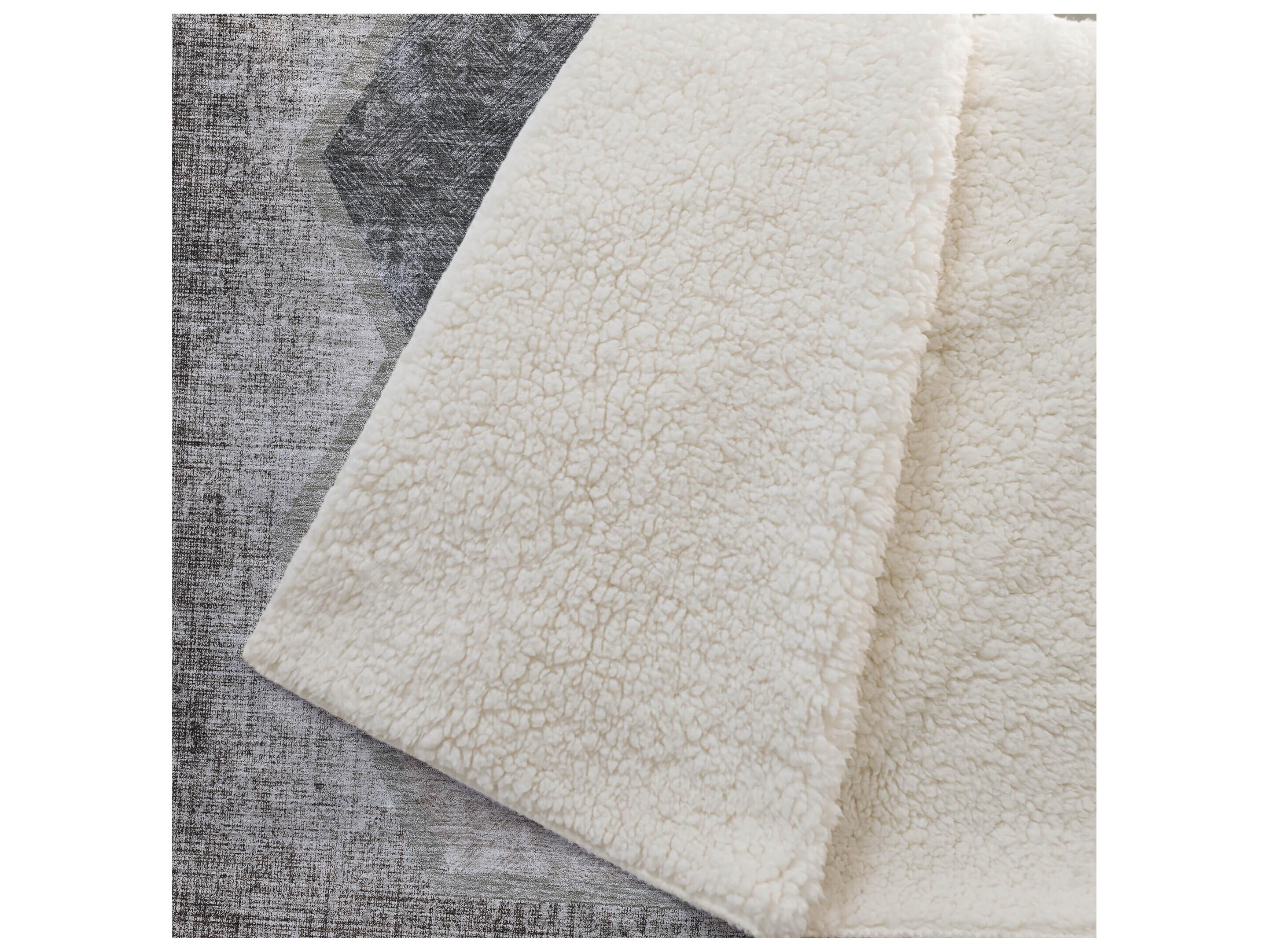 Dalyn Sherpa Brown Polyester Throw