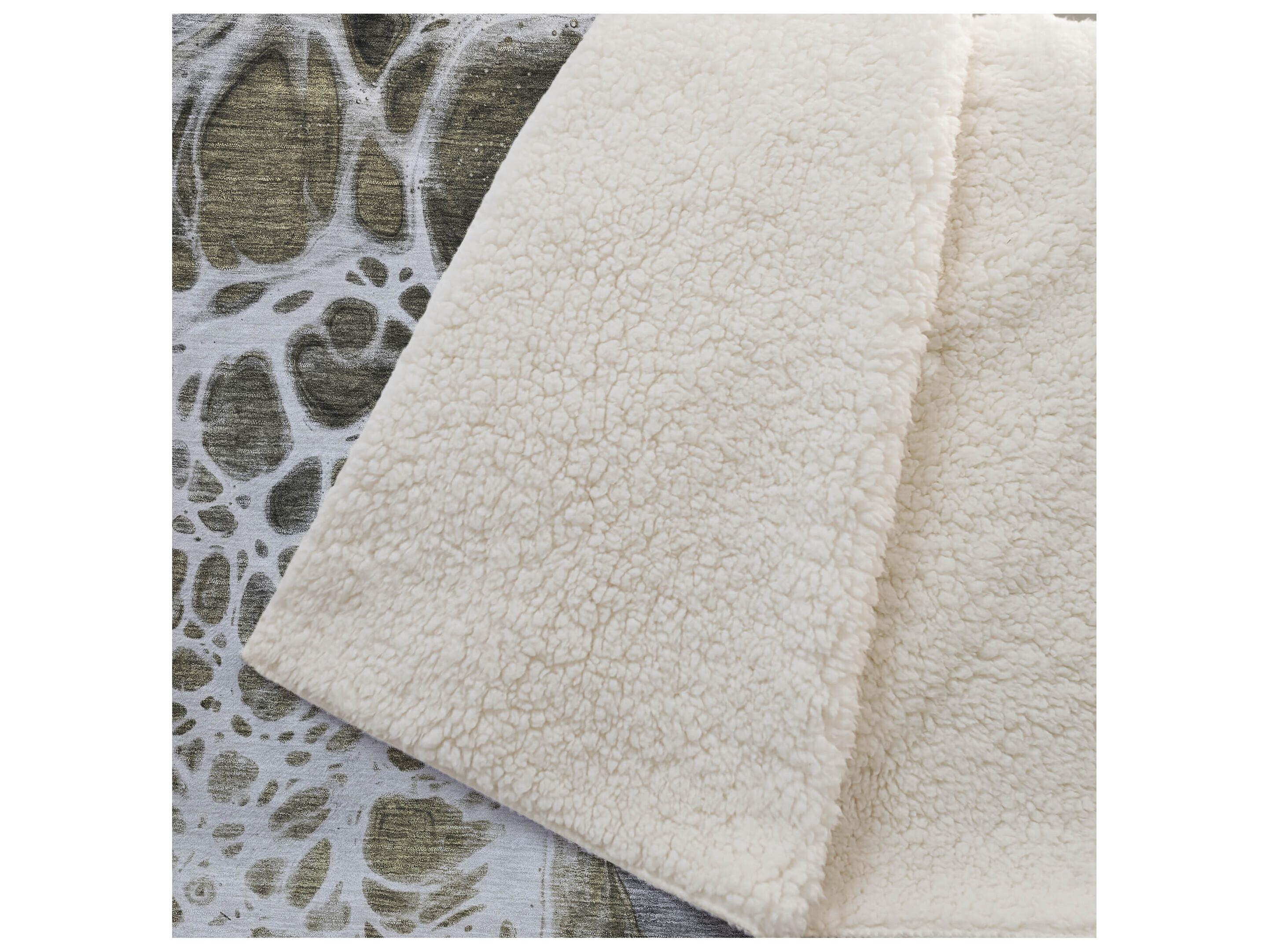 Dalyn Sherpa Brown Polyester Throw