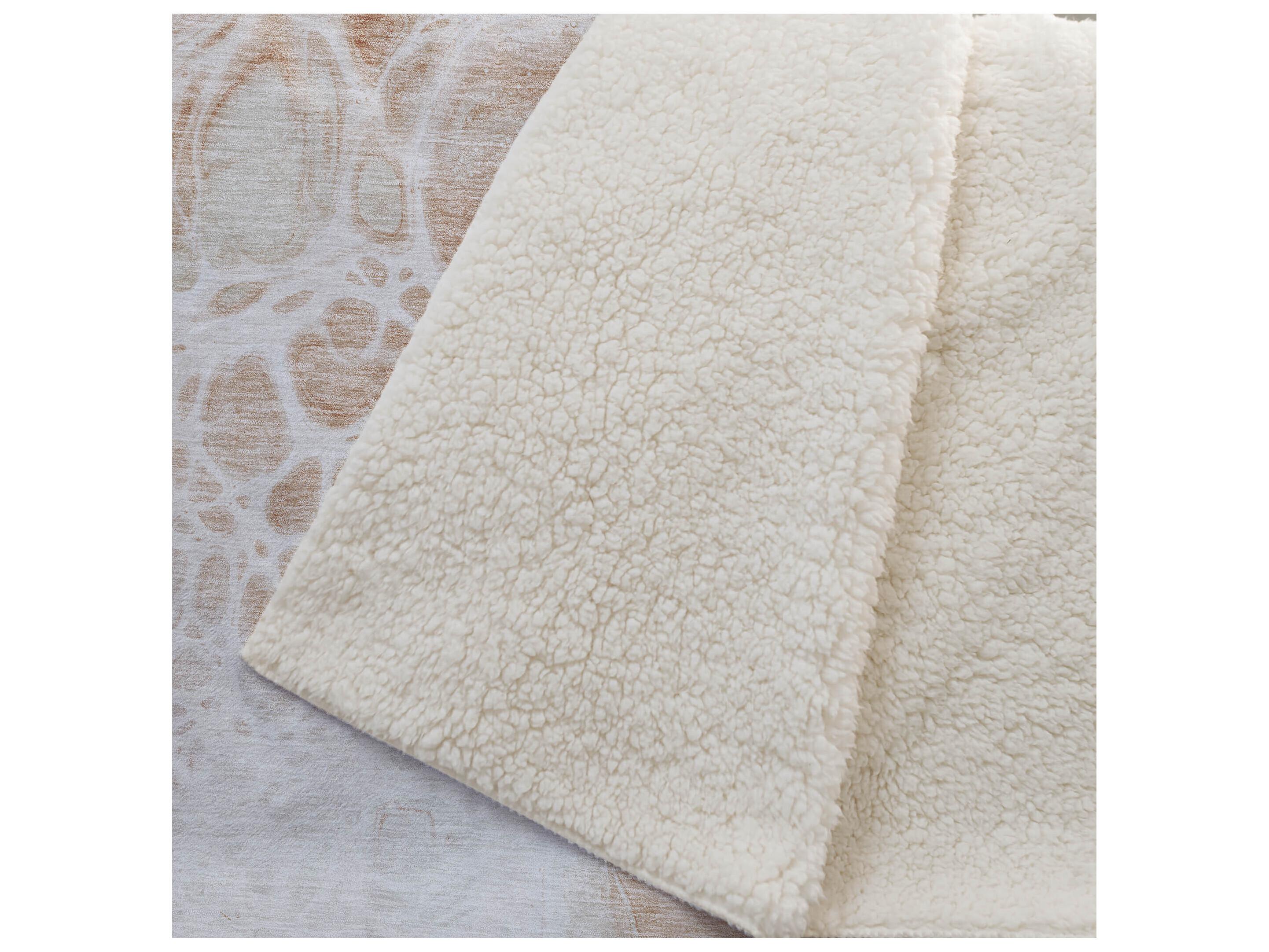 Dalyn Sherpa Orange Polyester Throw