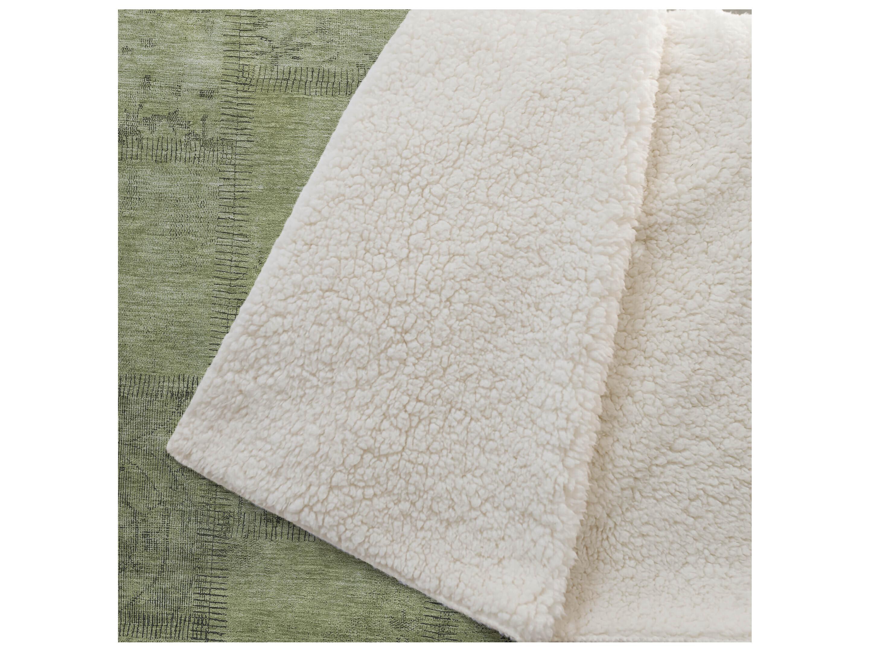 Dalyn Sherpa Green Polyester Throw