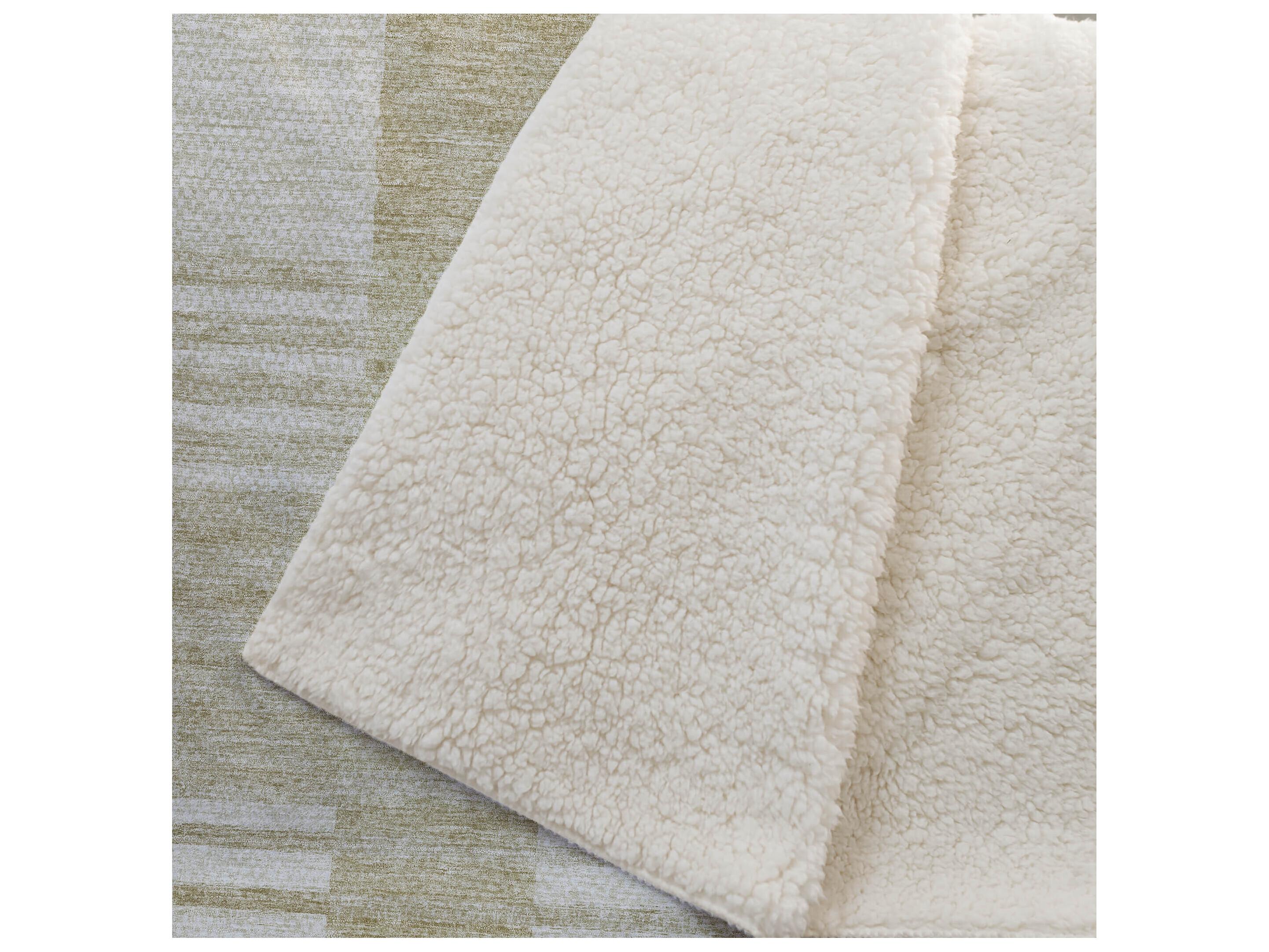Dalyn Sherpa Brown Polyester Throw