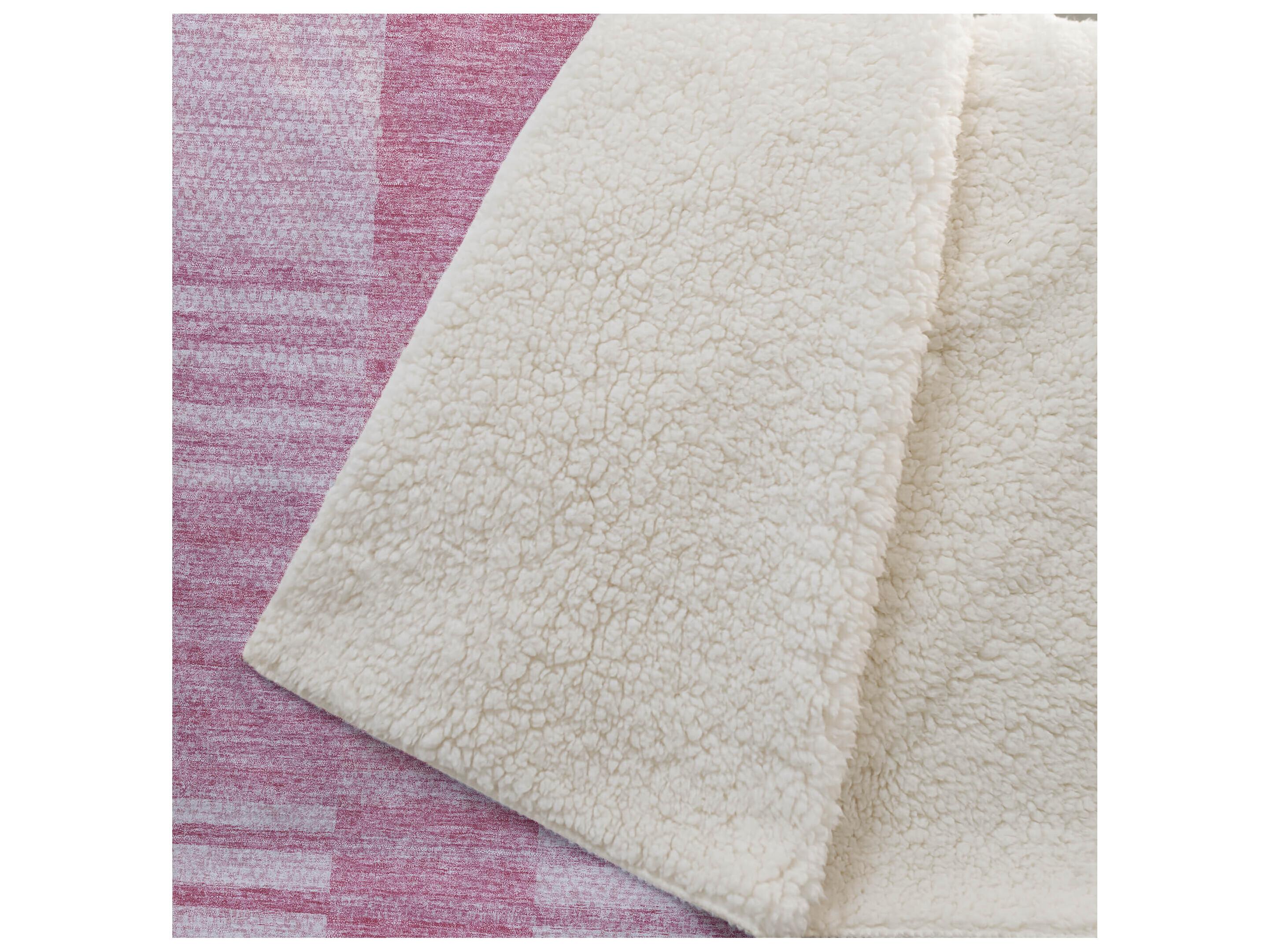 Dalyn Sherpa Pink Polyester Throw