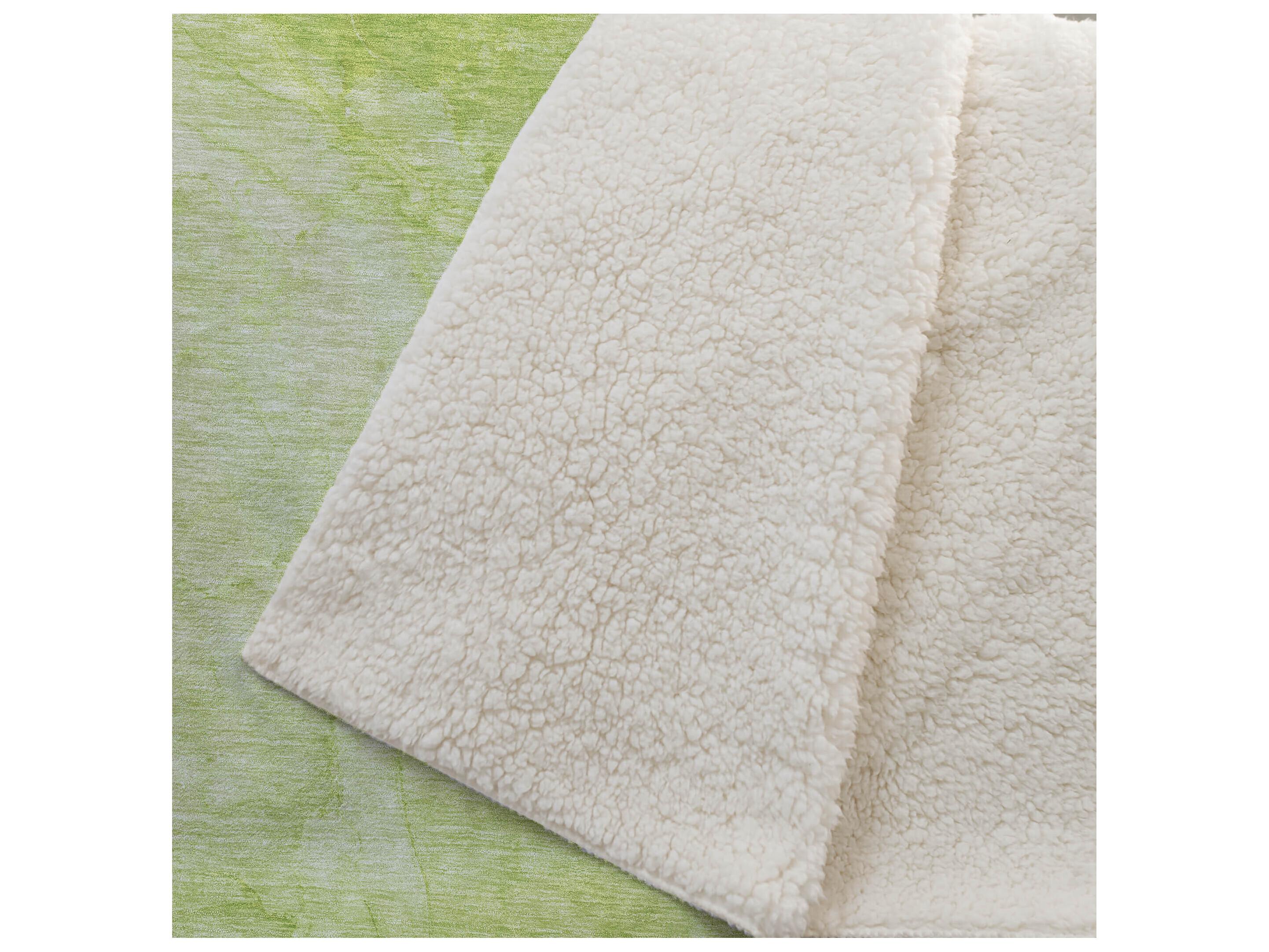 Dalyn Sherpa Green Polyester Throw