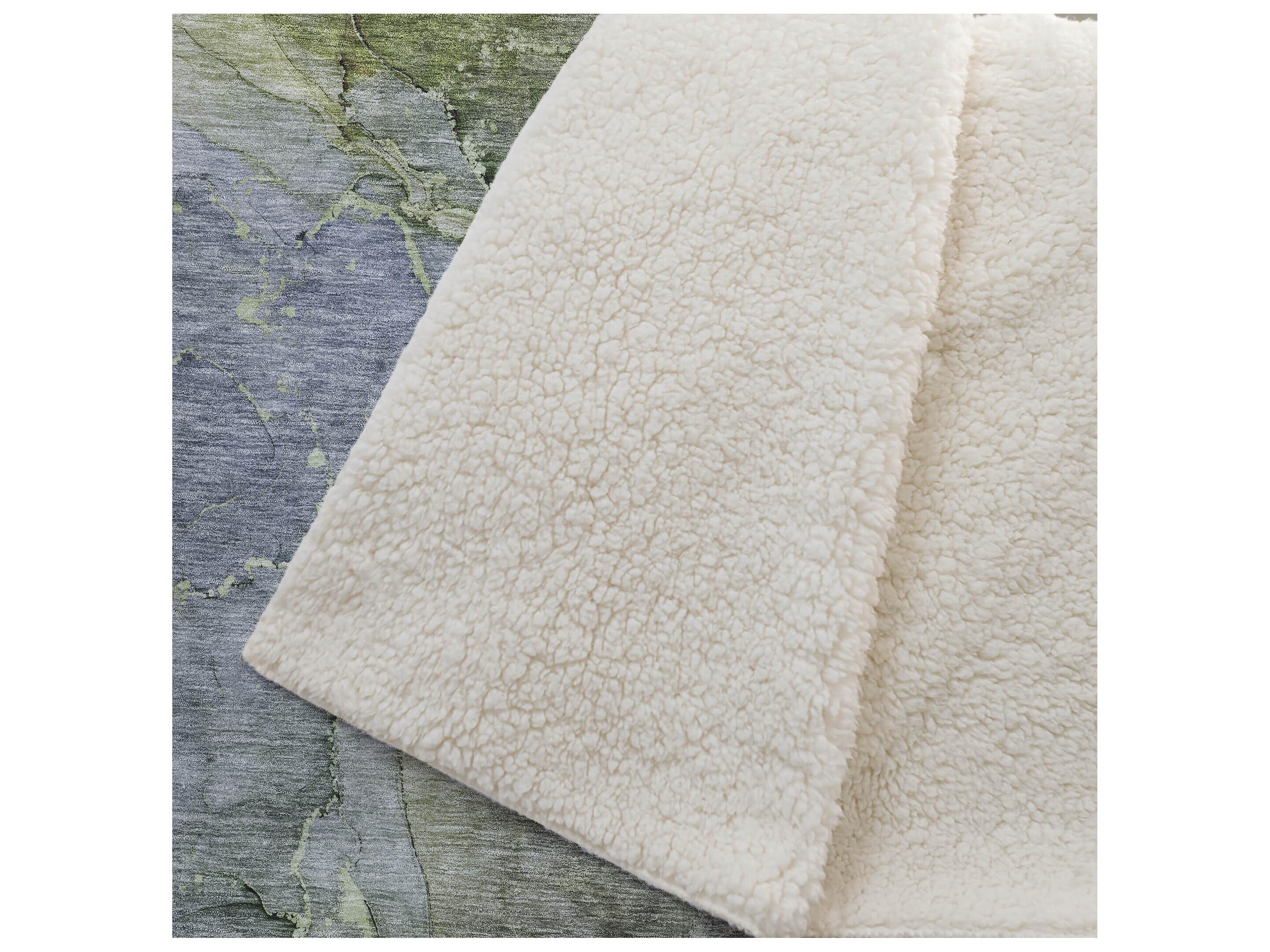 Dalyn Sherpa Green Polyester Throw