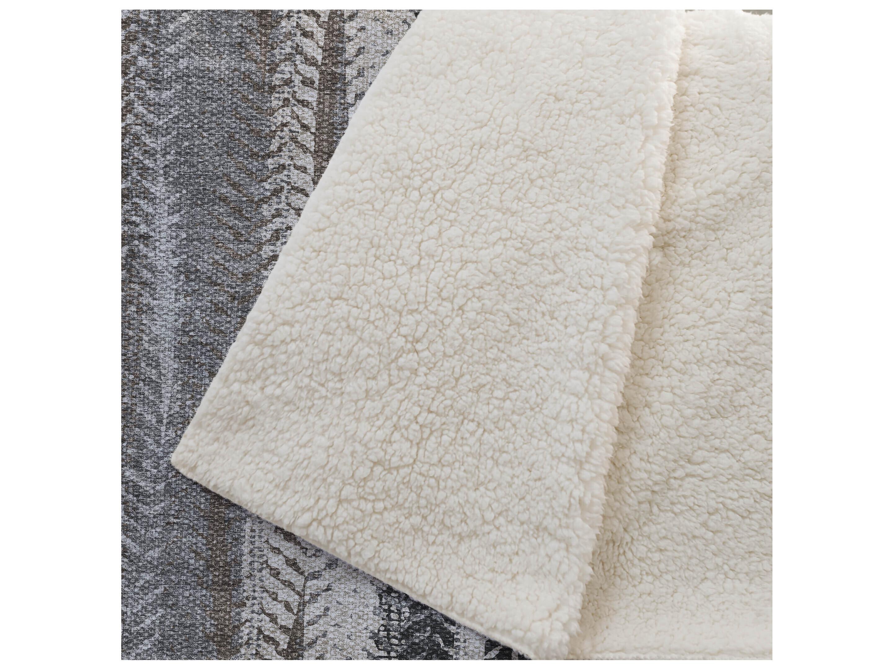 Dalyn Sherpa Brown Polyester Throw