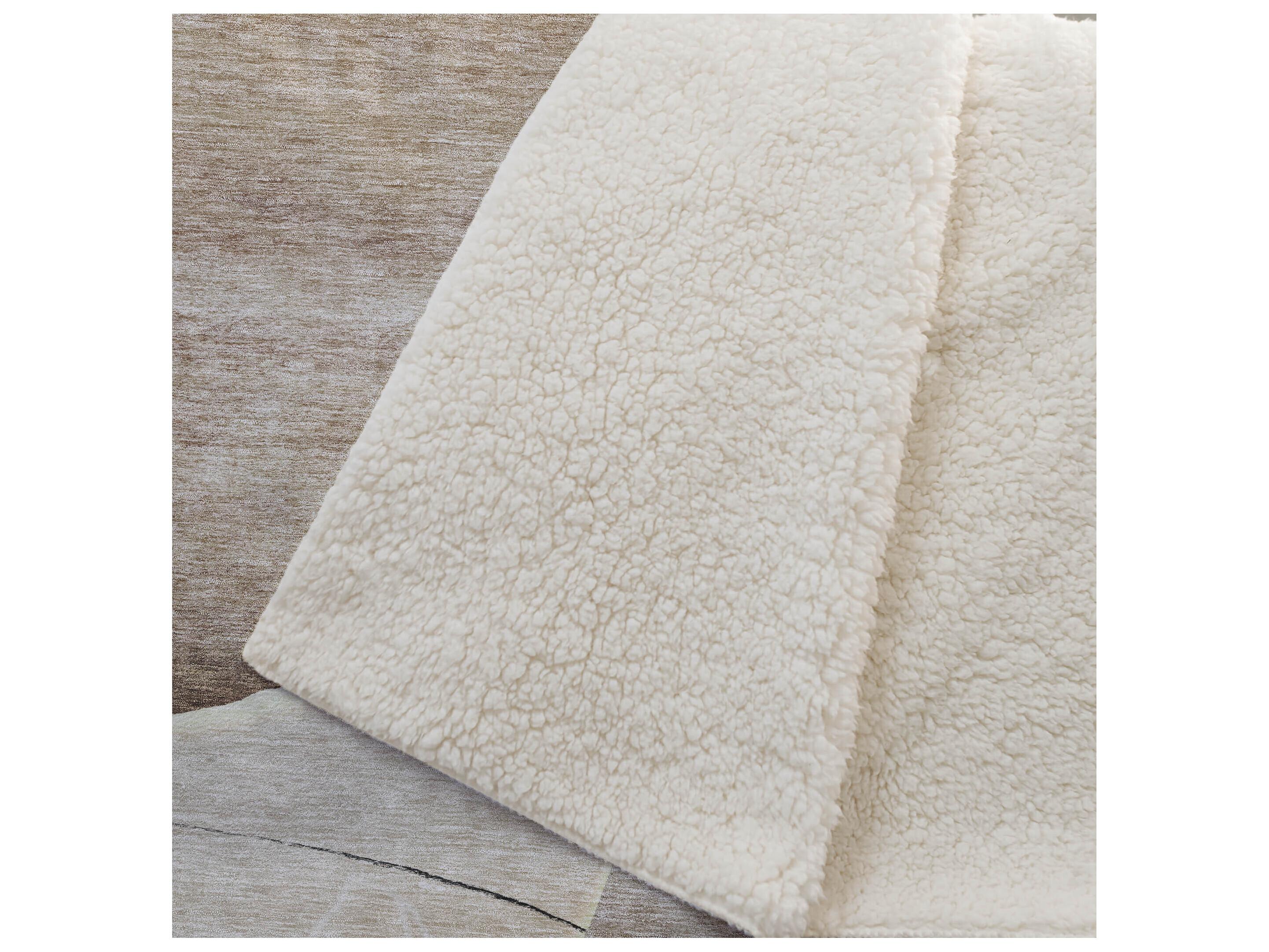 Dalyn Sherpa Brown Polyester Throw