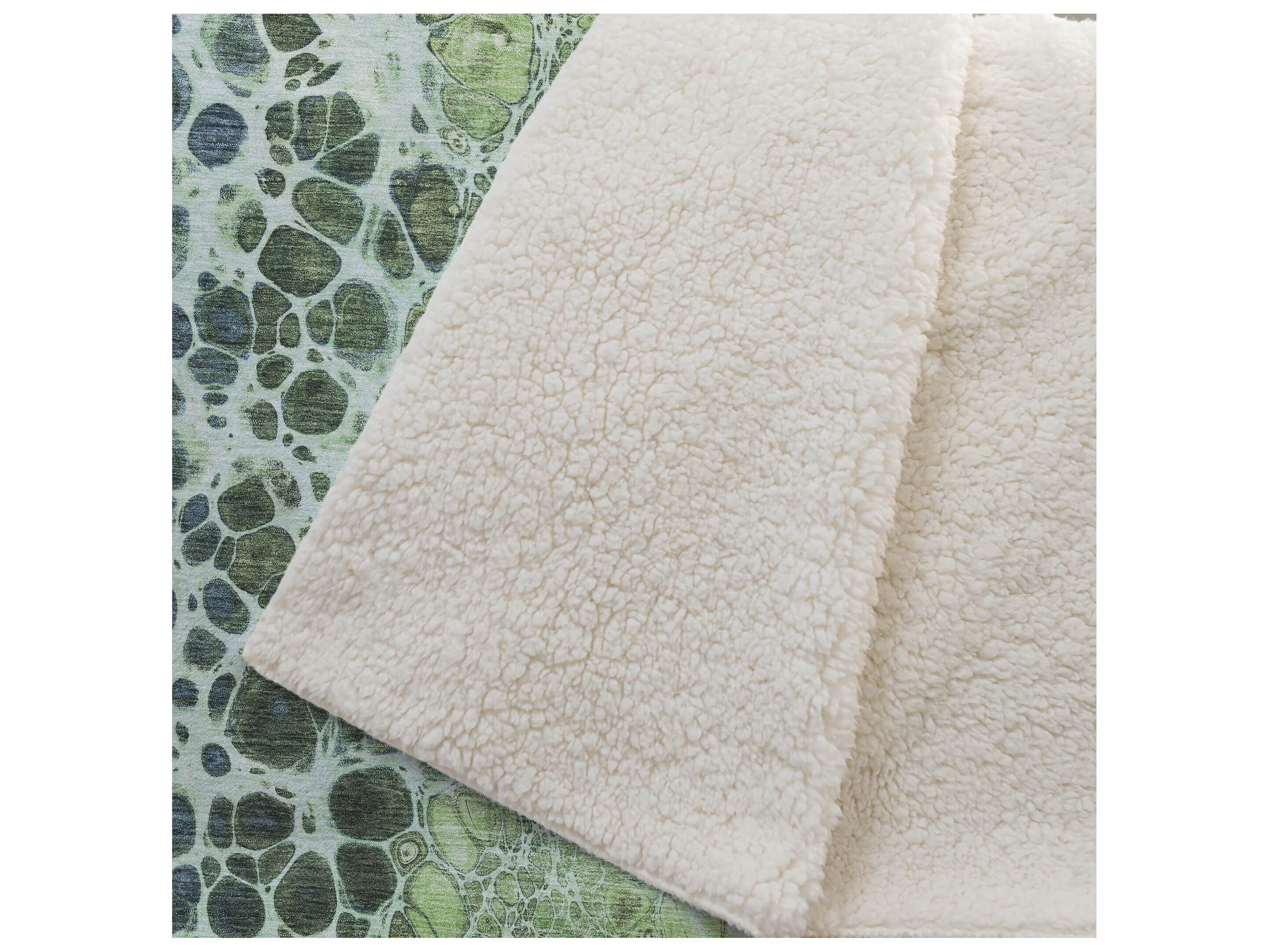 Dalyn Sherpa Green Polyester Throw