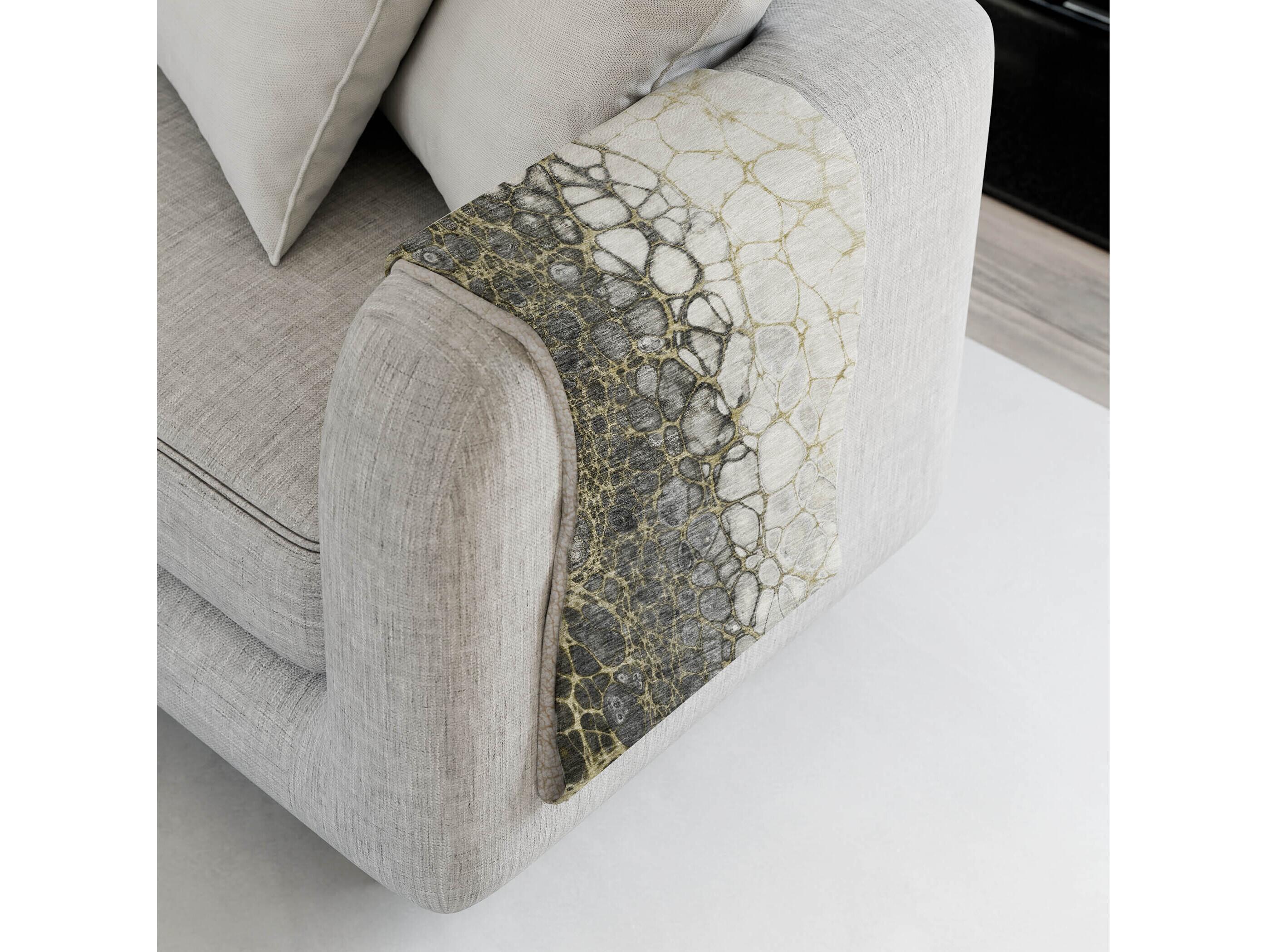 Dalyn Sherpa Brown Polyester Throw