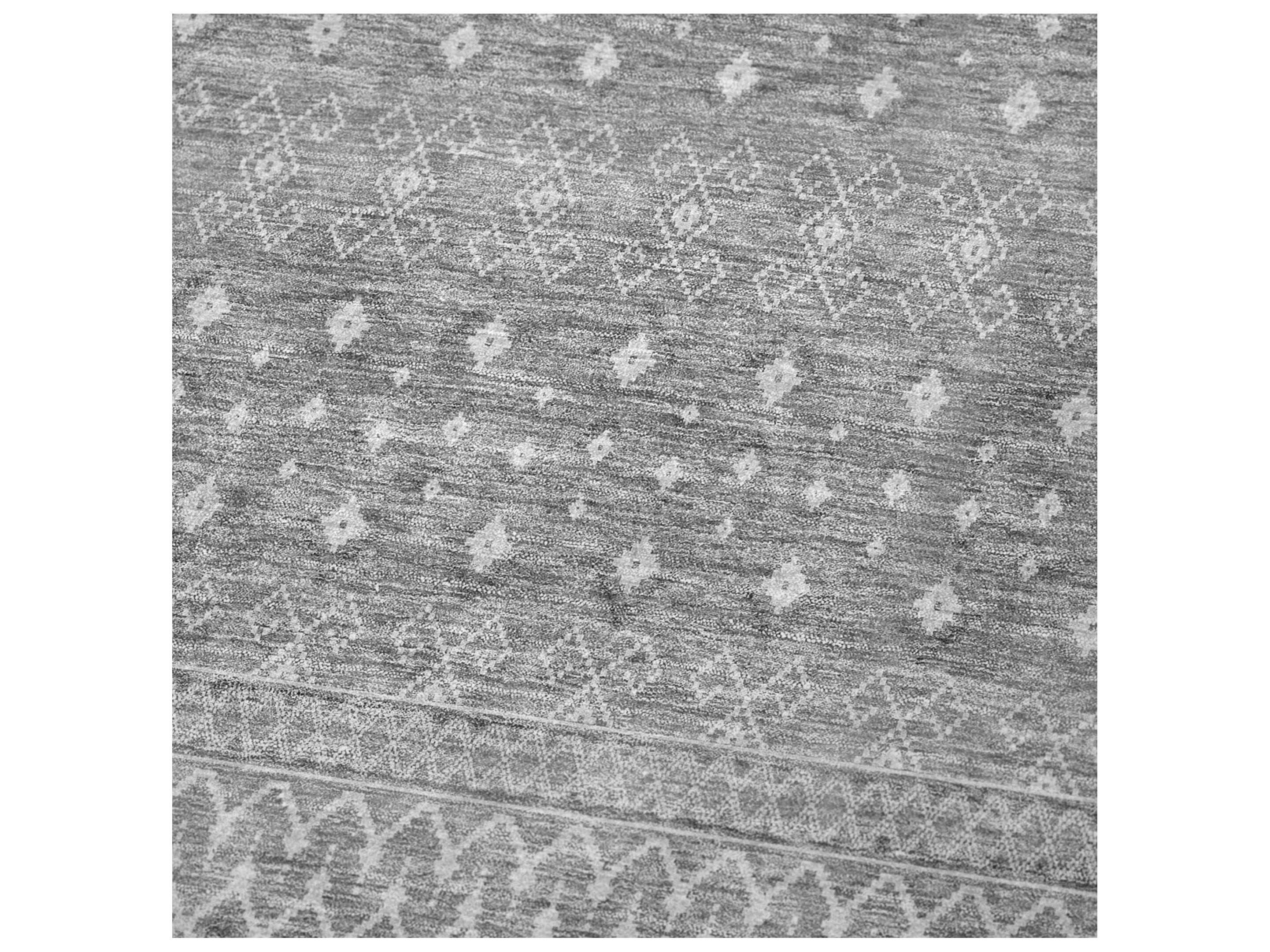 Dalyn Sherpa Gray Polyester Throw