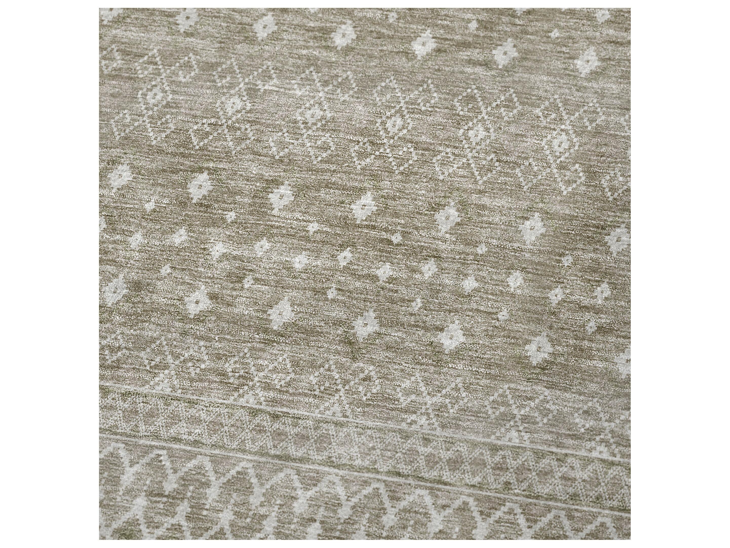 Dalyn Sherpa Brown Polyester Throw