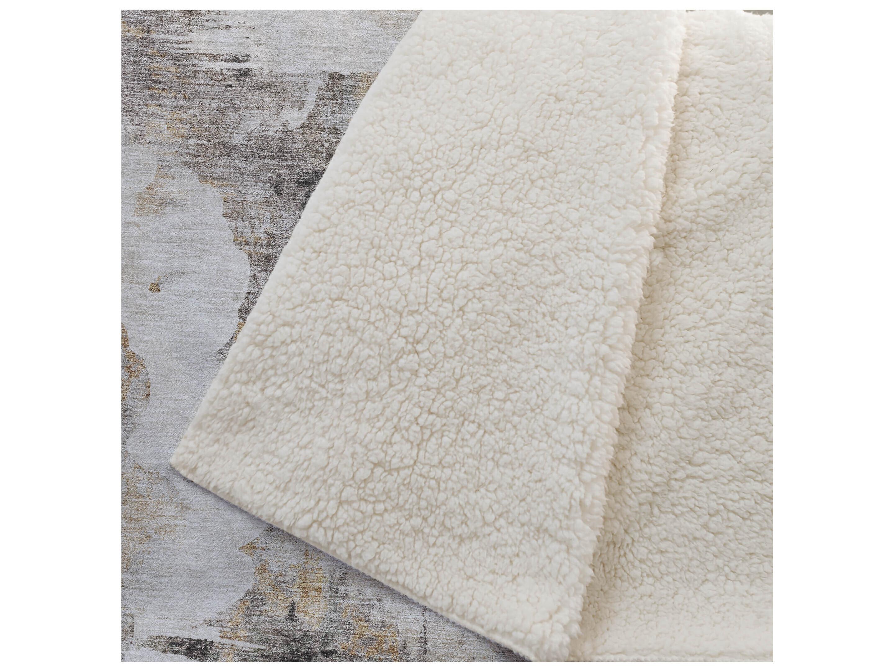 Dalyn Sherpa Brown Polyester Throw