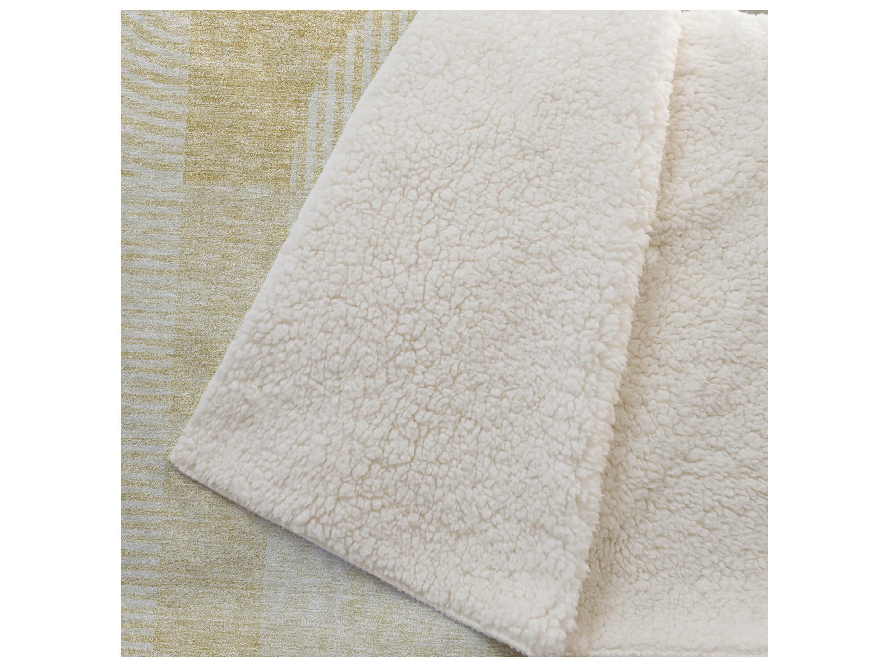 Dalyn Sherpa Gold Polyester Throw