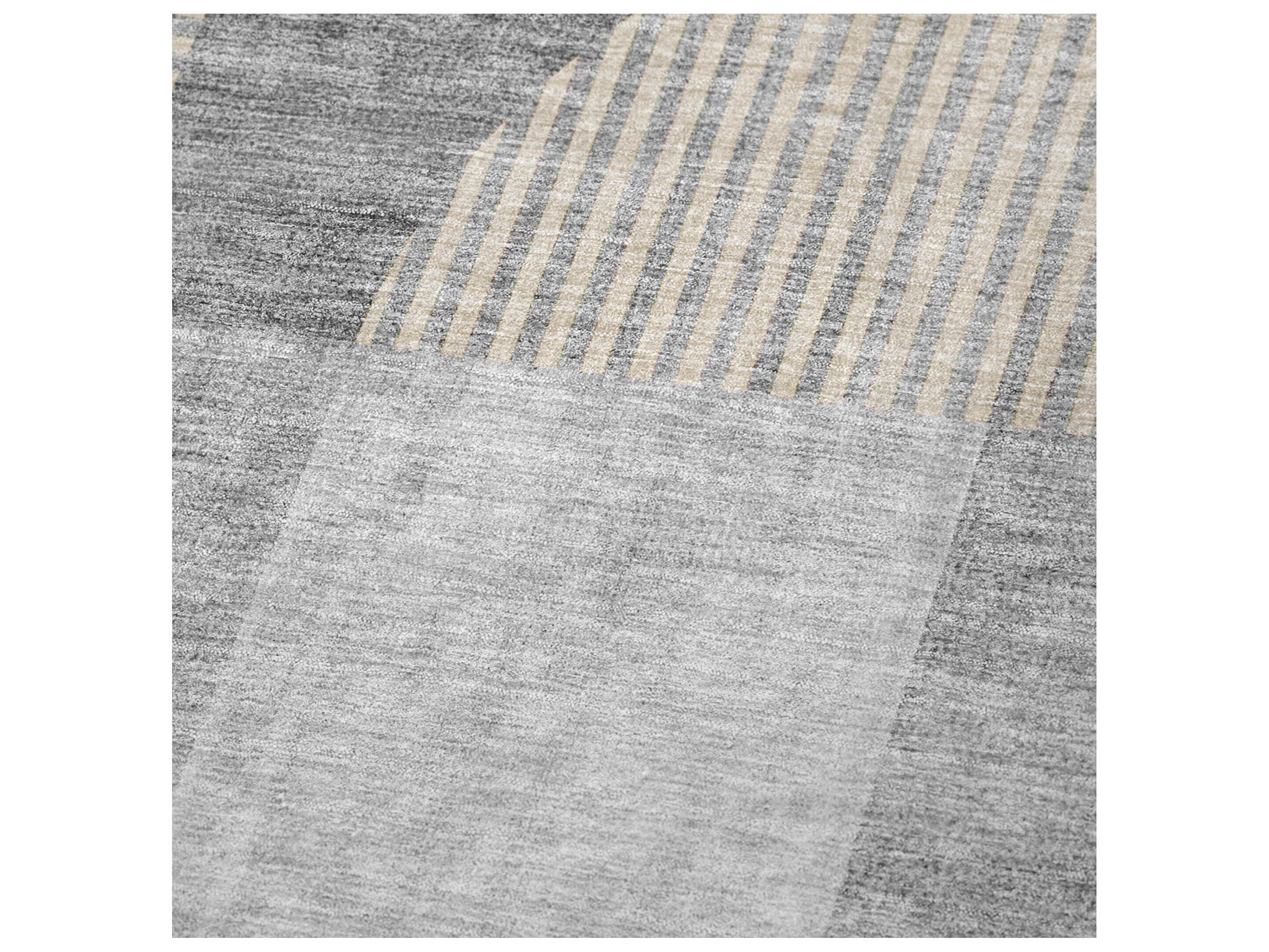 Dalyn Sherpa Gray Polyester Throw