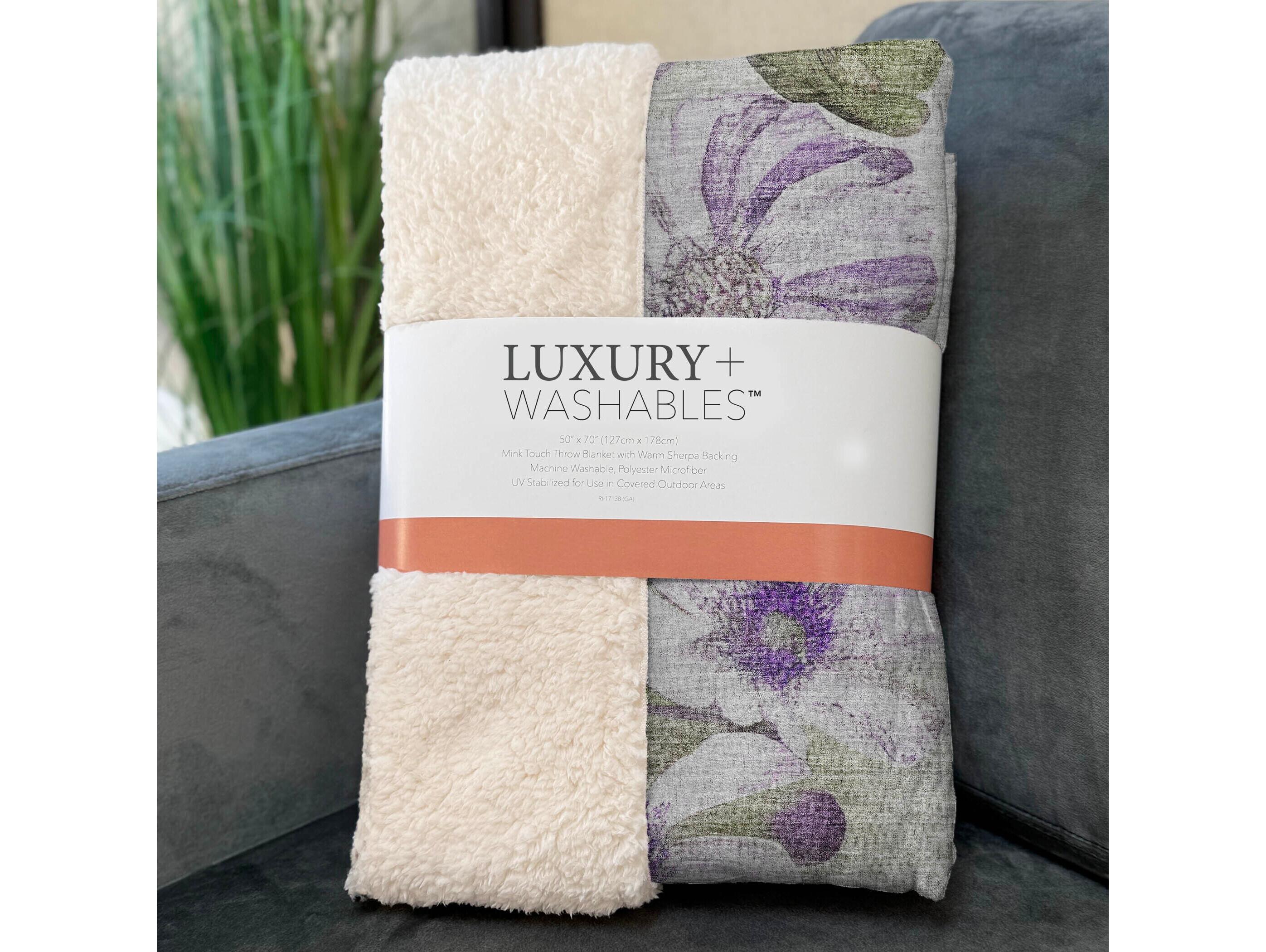 Dalyn Sherpa Purple Polyester Throw