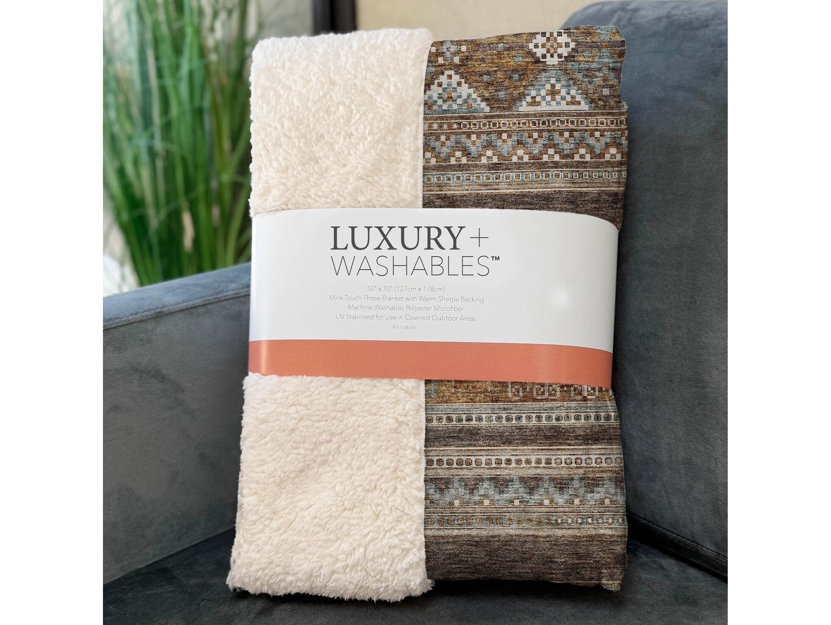 Dalyn Sherpa Brown Polyester Throw