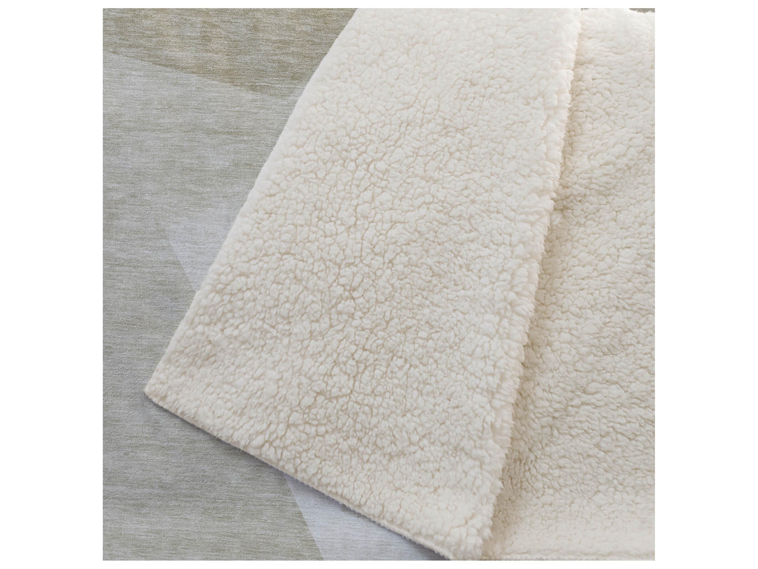 Dalyn Sherpa Brown Polyester Throw