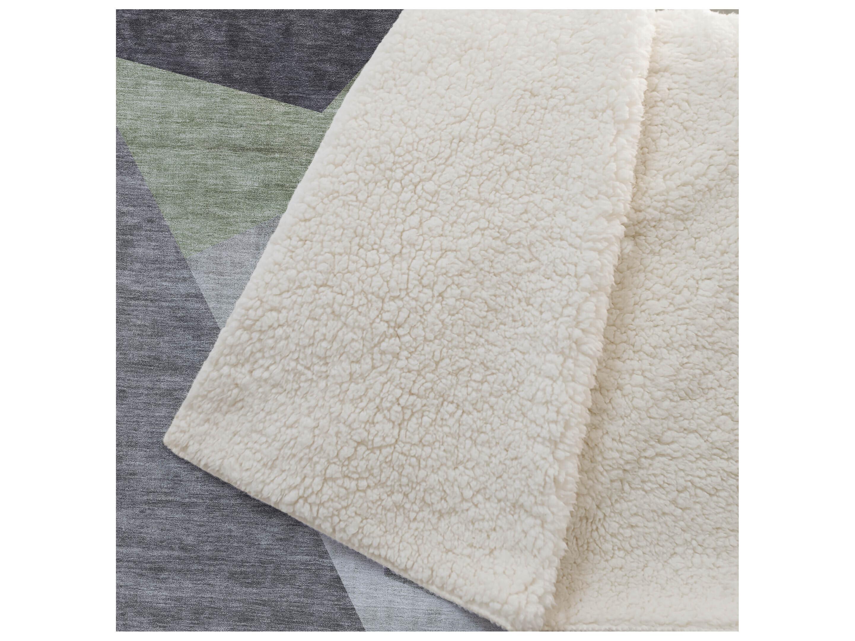 Dalyn Sherpa Green Polyester Throw