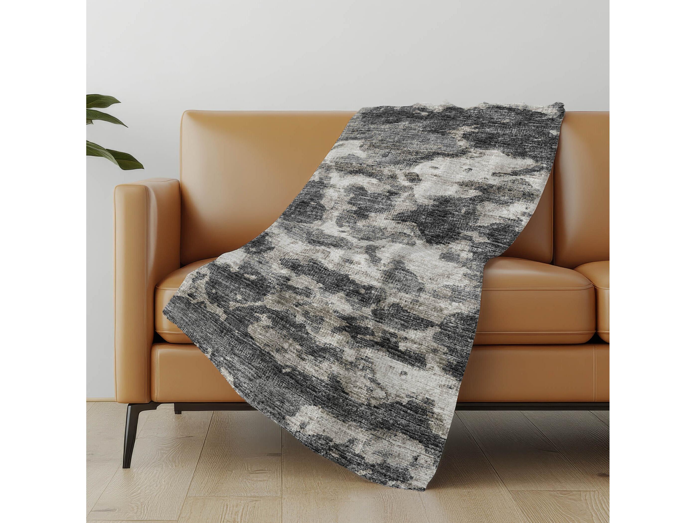 Dalyn Sherpa Black Polyester Throw