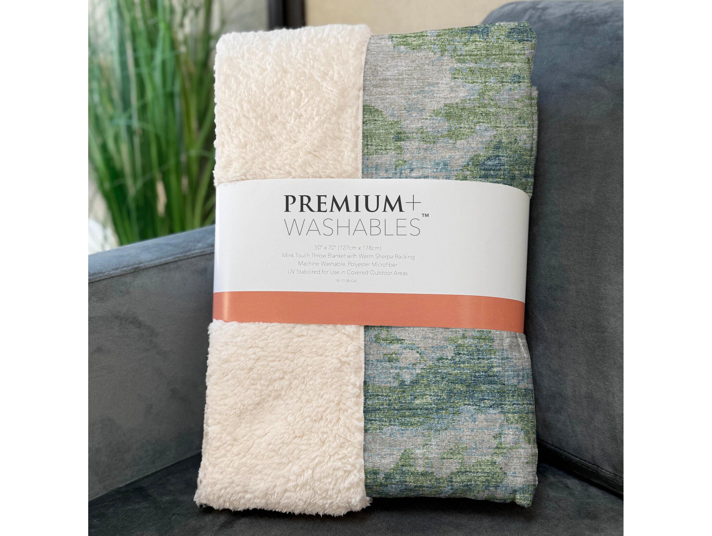 Dalyn Sherpa Green Polyester Throw