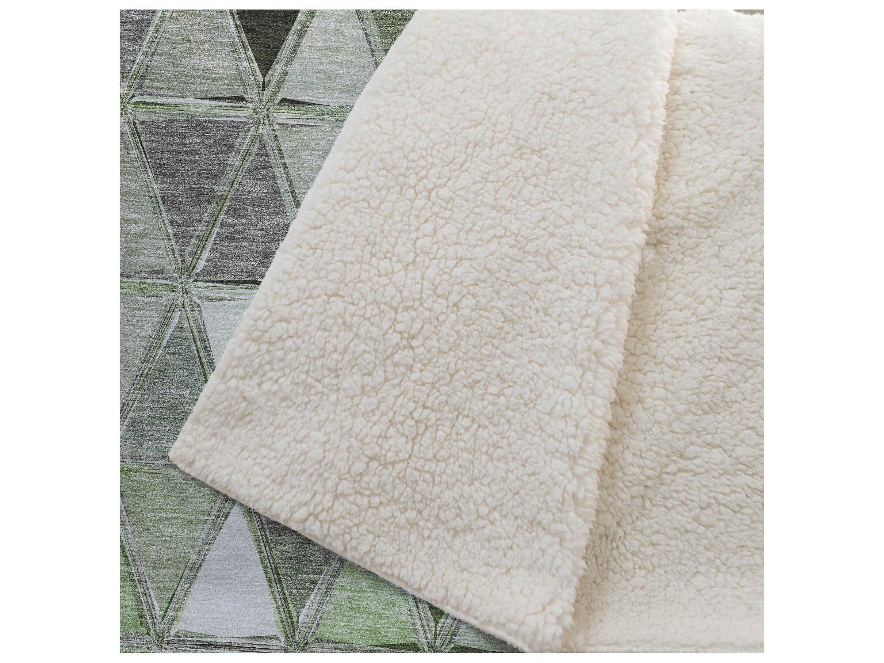 Dalyn Sherpa Green Polyester Throw