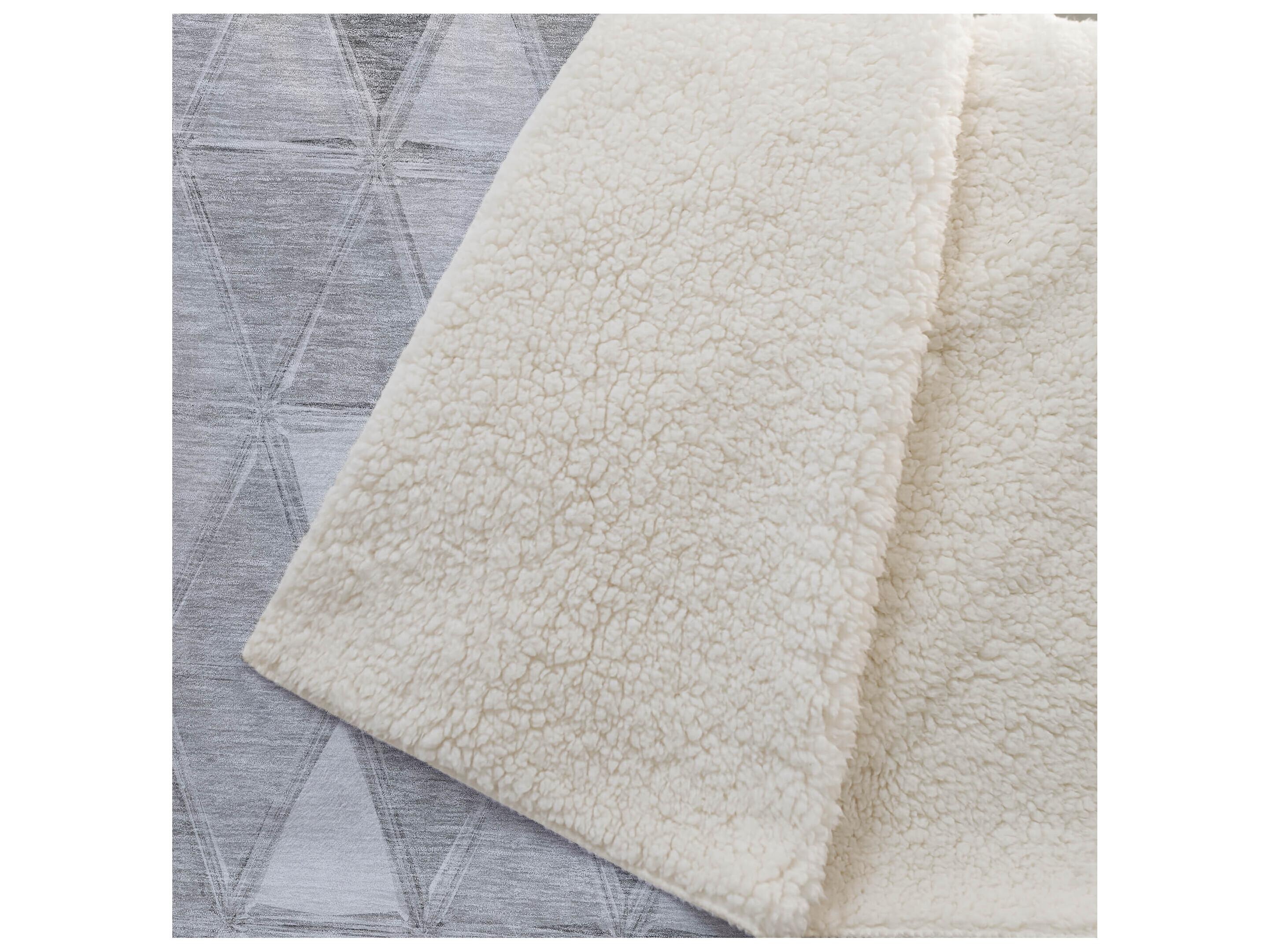 Dalyn Sherpa Gray Polyester Throw