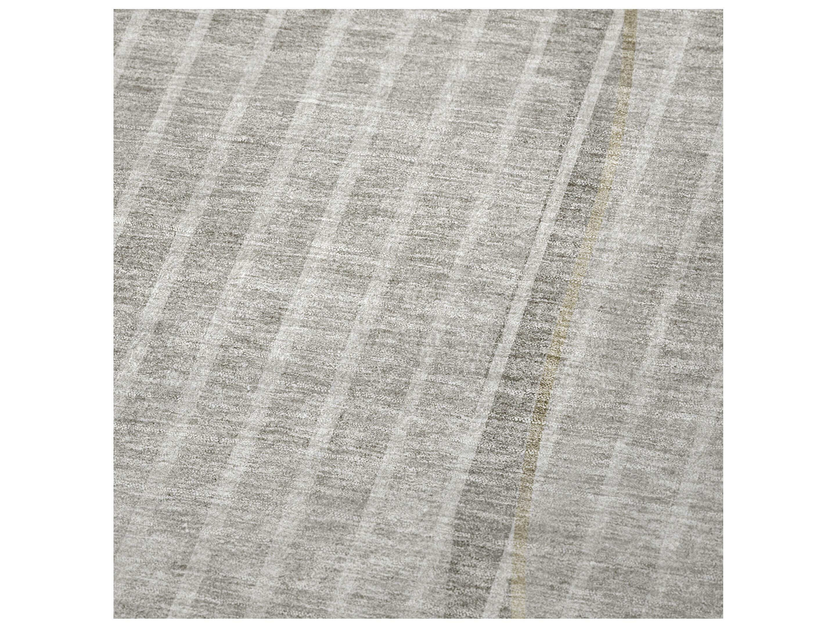 Dalyn Sherpa Brown Polyester Throw