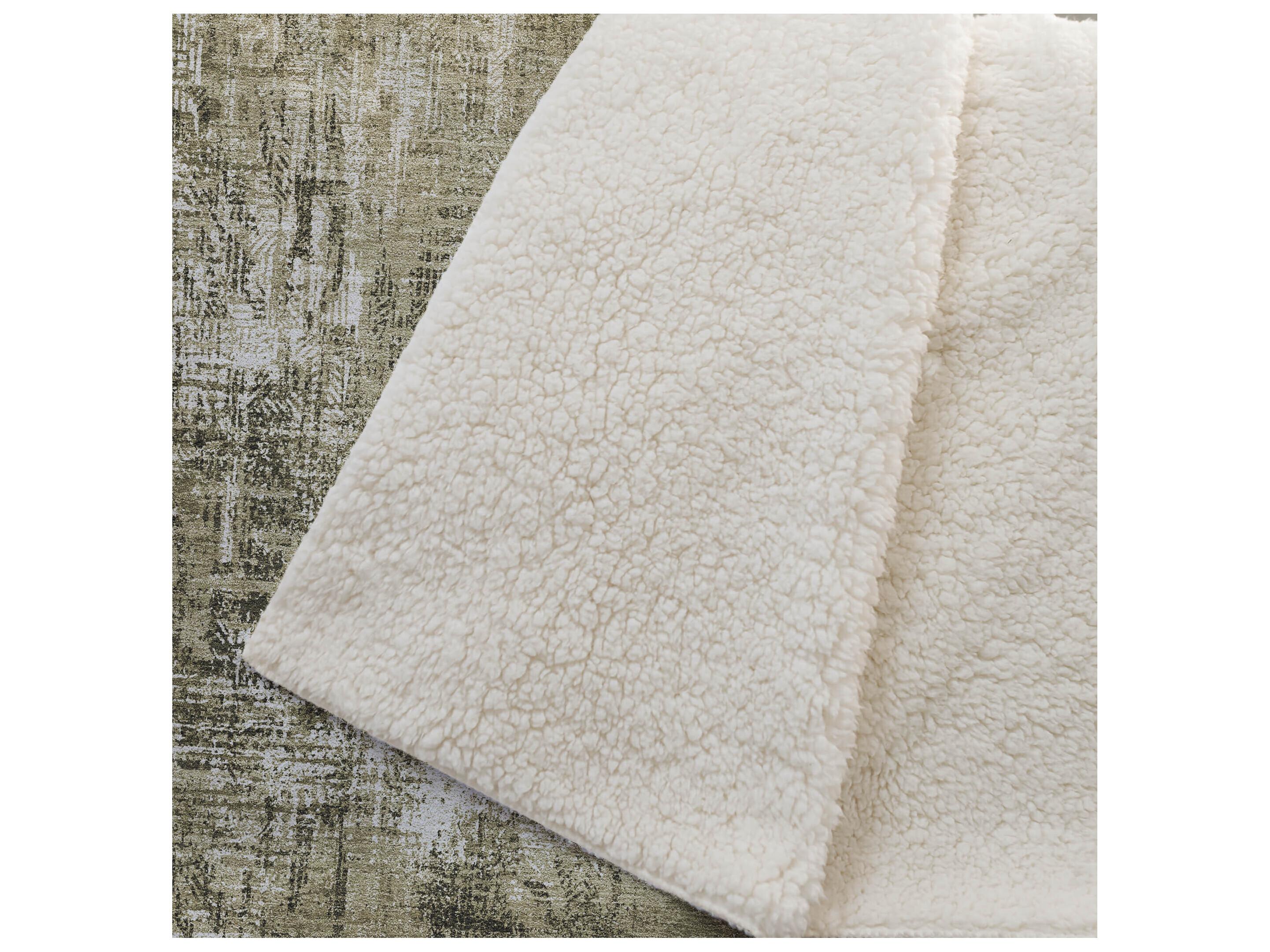 Dalyn Sherpa Brown Polyester Throw