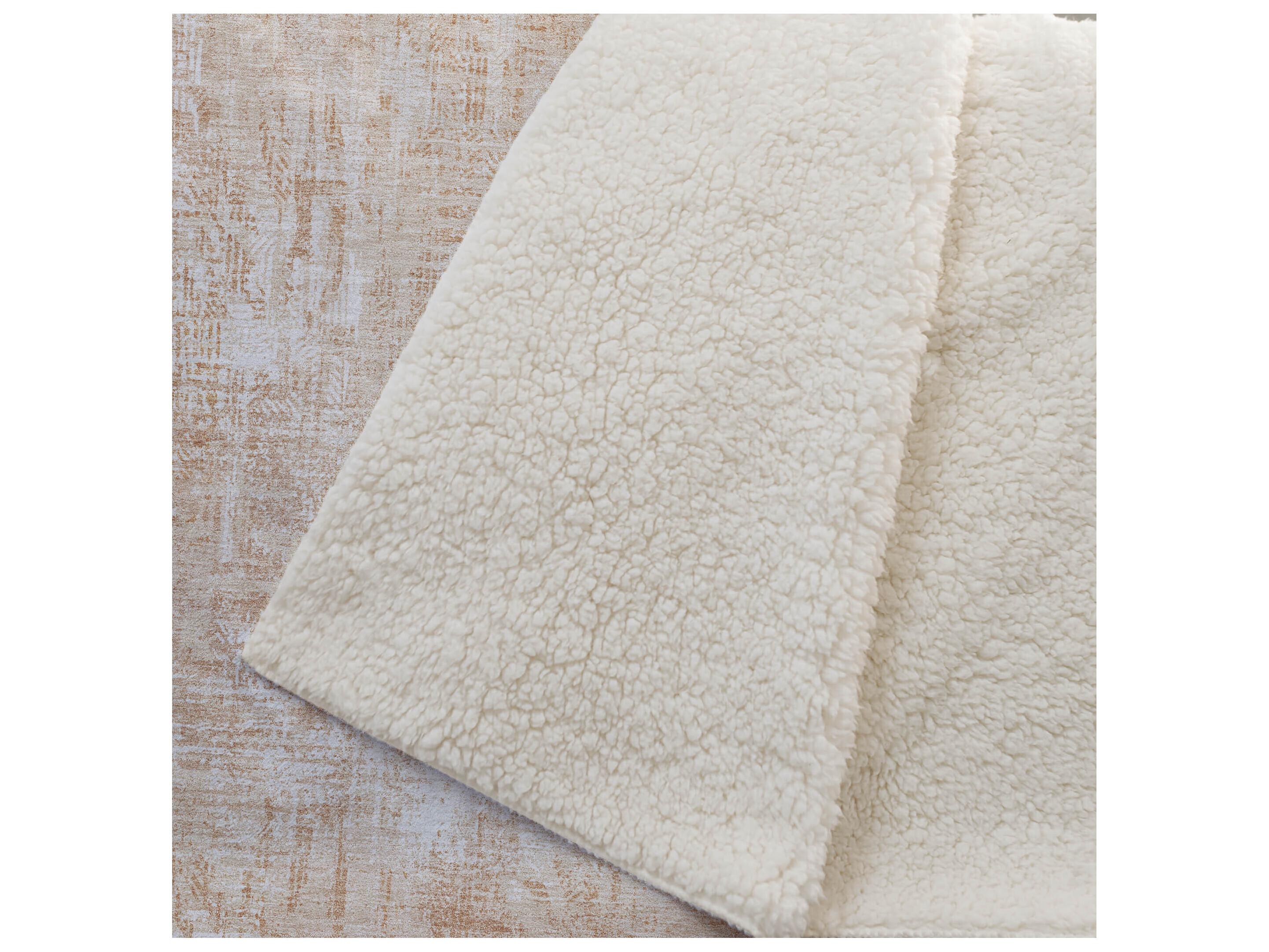 Dalyn Sherpa Orange Polyester Throw