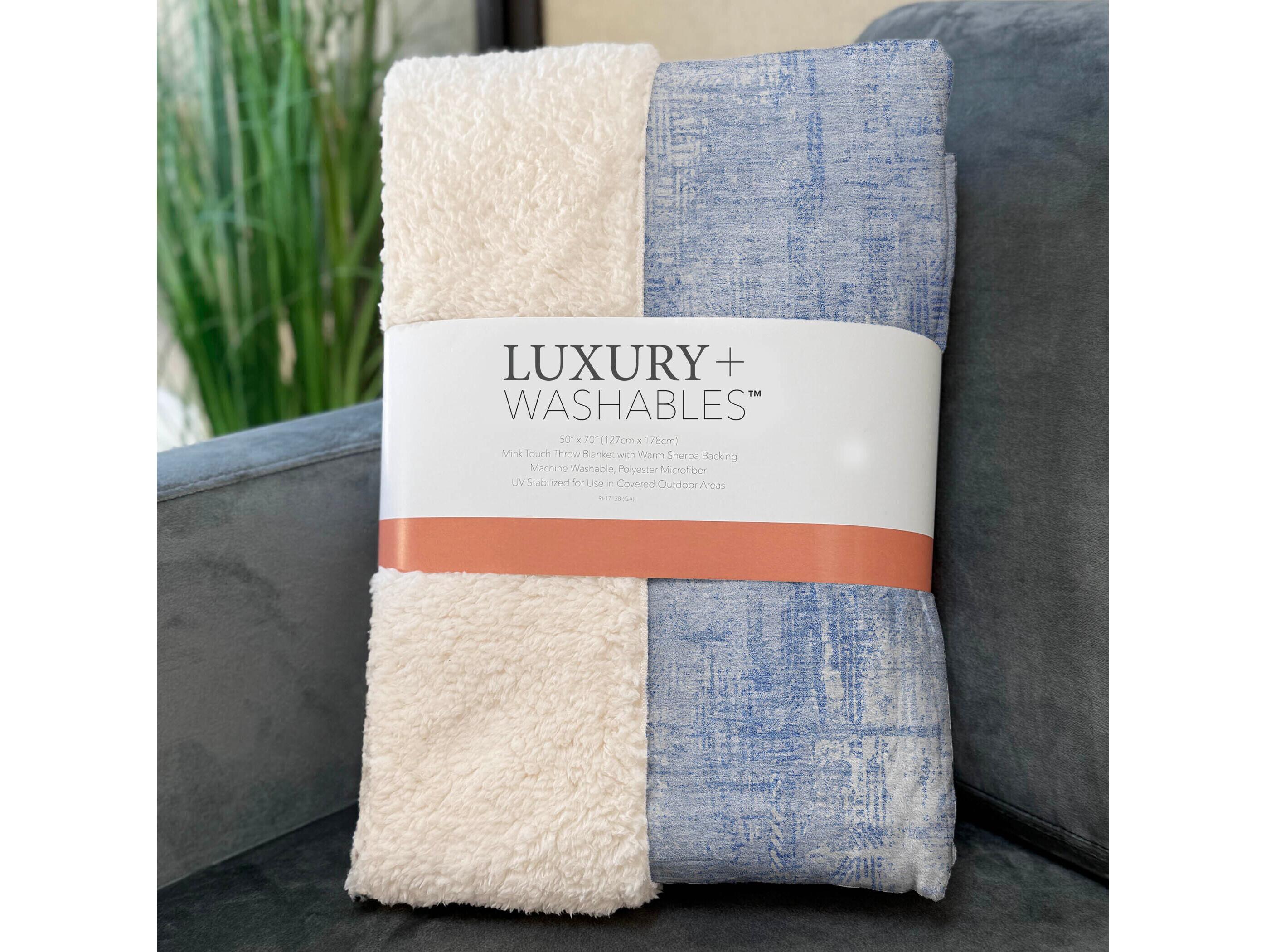 Dalyn Sherpa Blue Polyester Throw