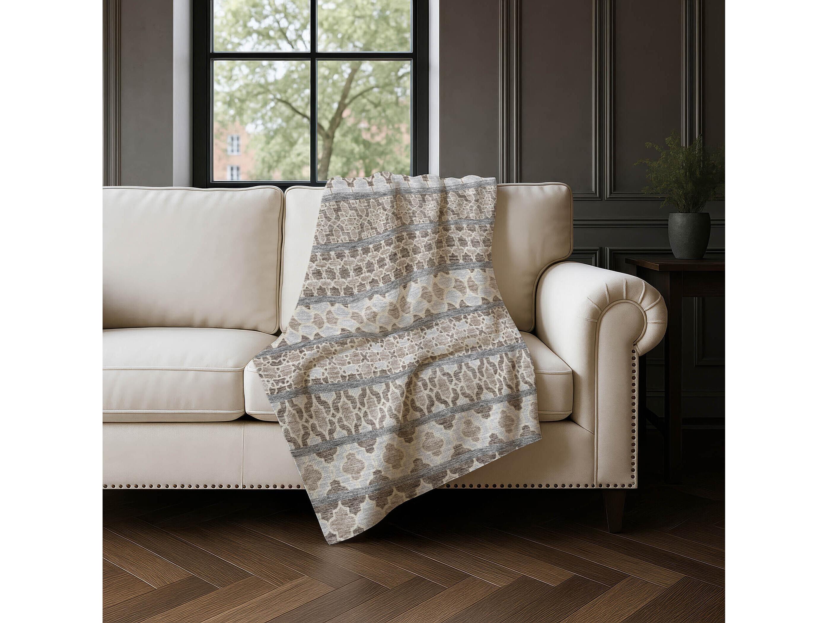 Dalyn Sherpa Brown Polyester Throw