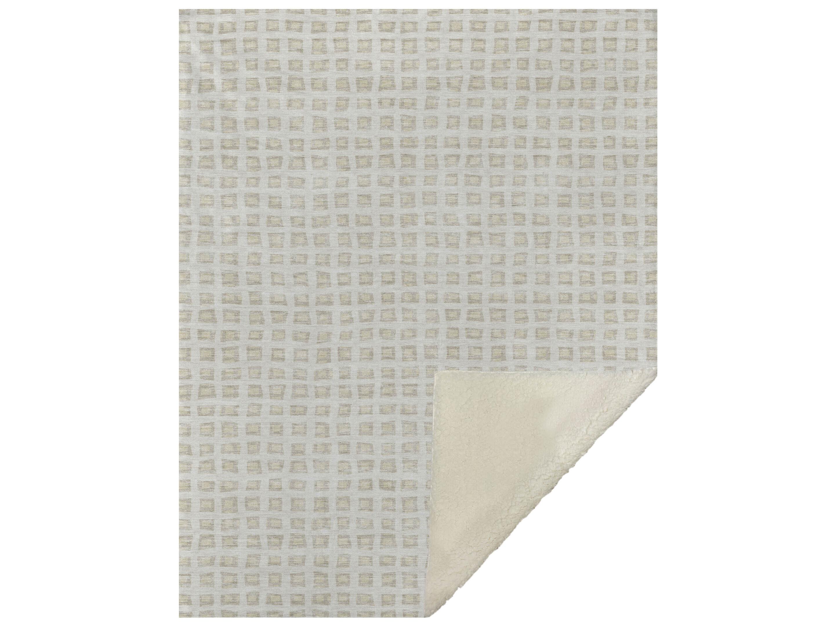 Dalyn Sherpa Ivory Polyester Throw