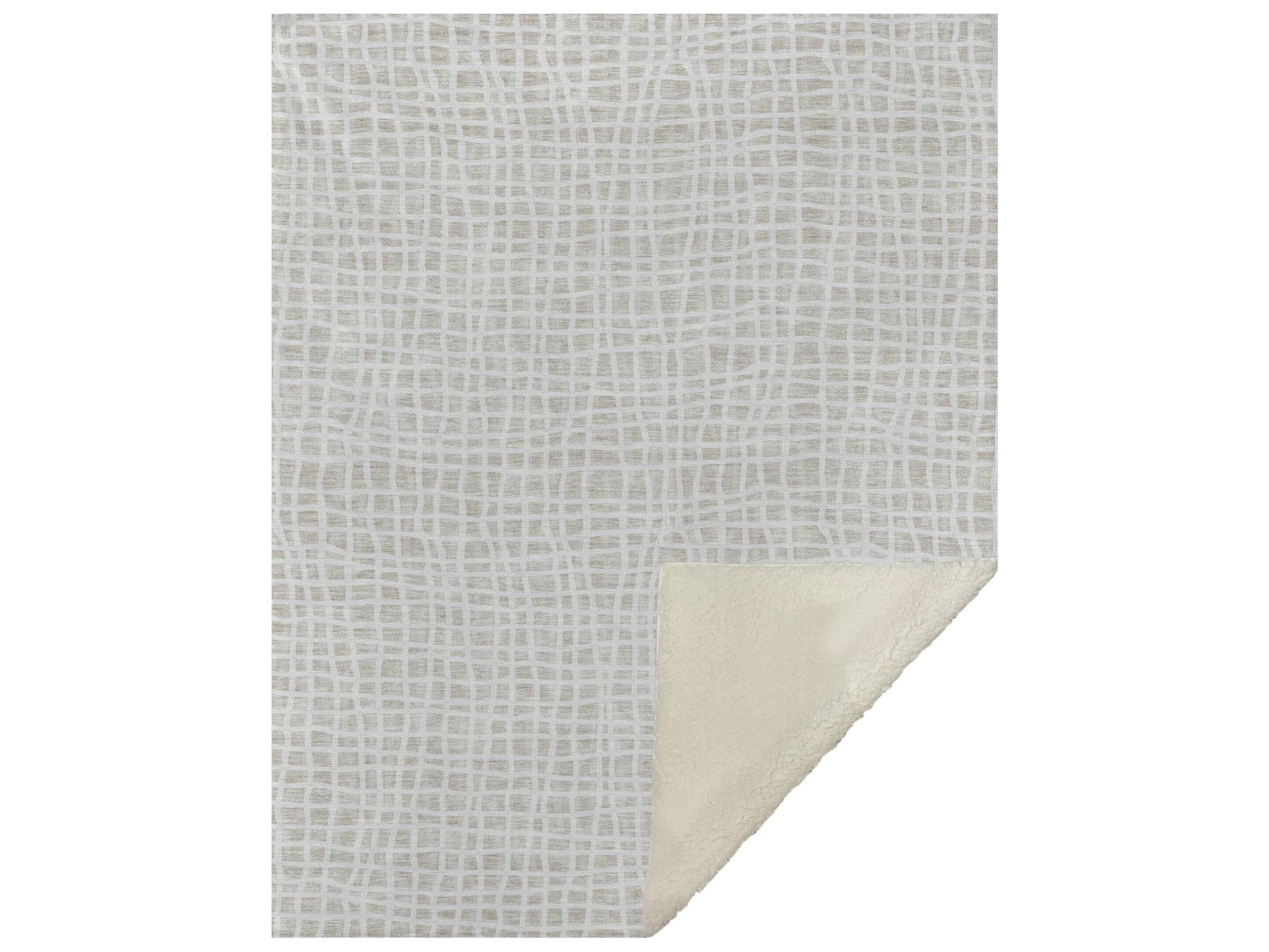 Dalyn Sherpa Ivory Polyester Throw