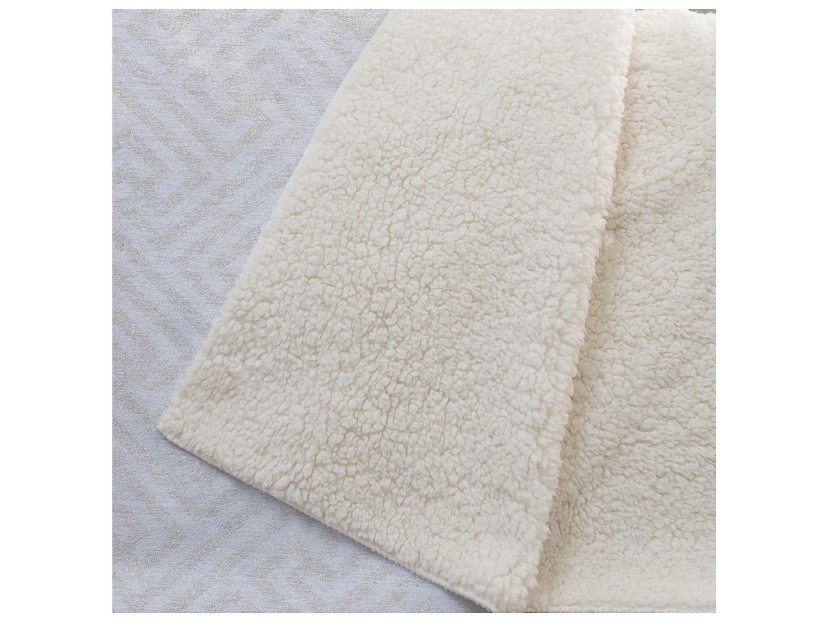 Dalyn Sherpa Ivory Polyester Throw