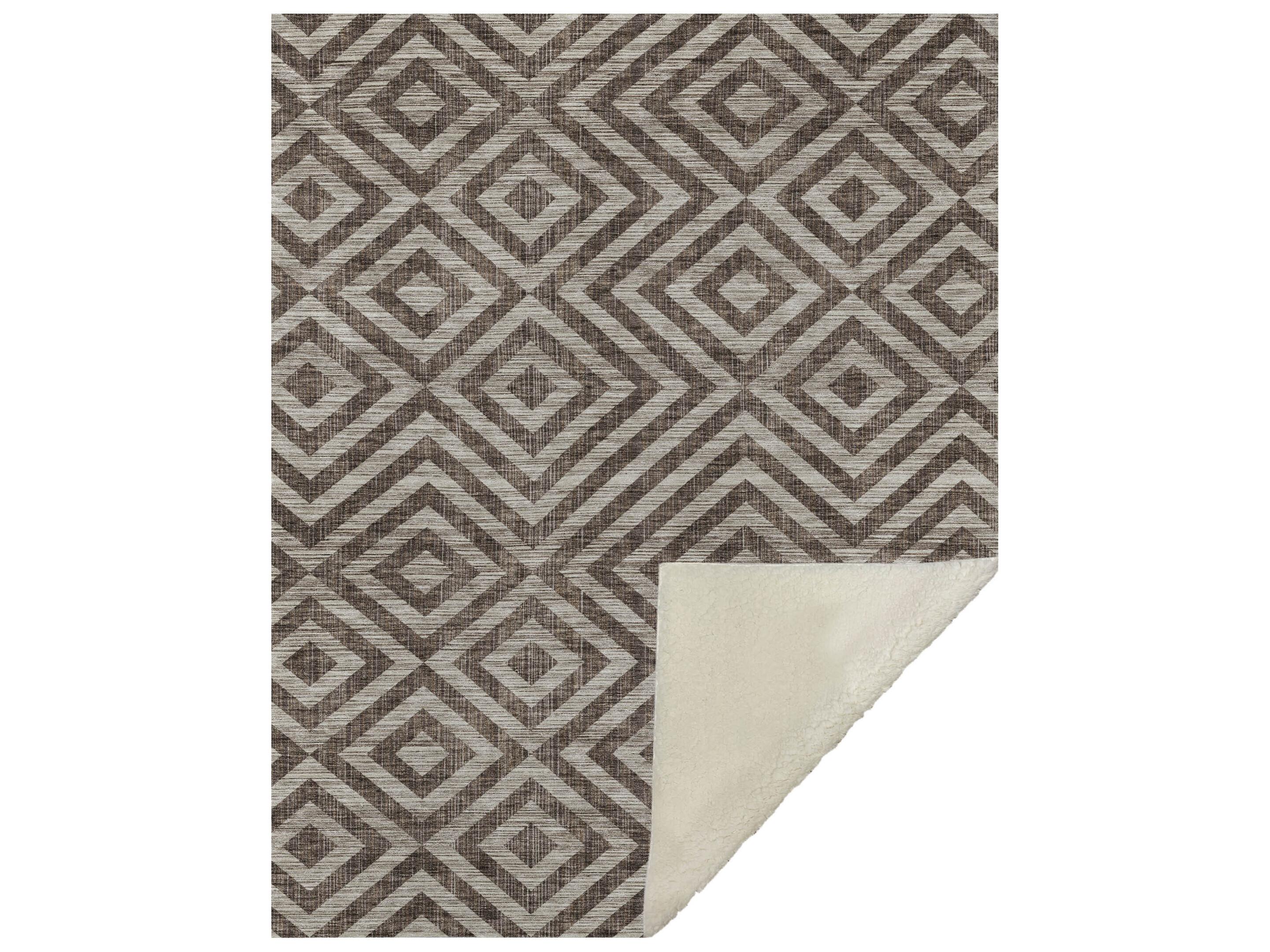 Dalyn Sherpa Brown Polyester Throw