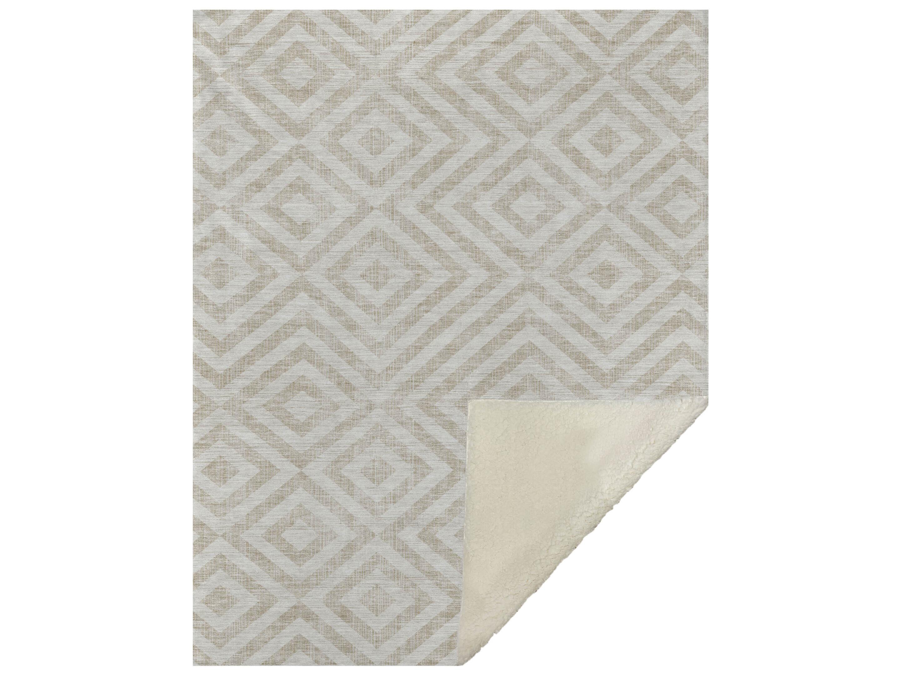 Dalyn Sherpa Ivory Polyester Throw