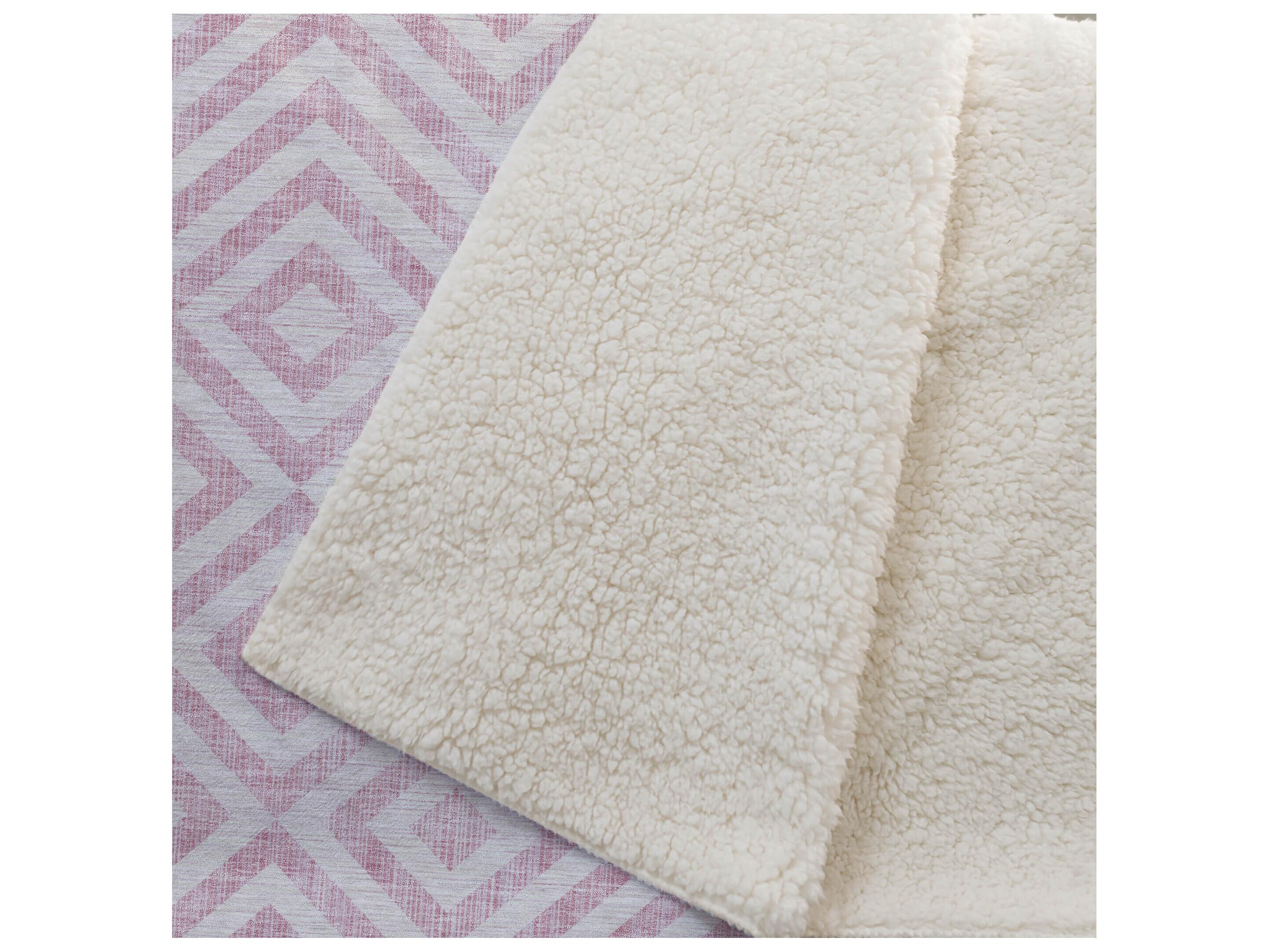 Dalyn Sherpa Pink Polyester Throw