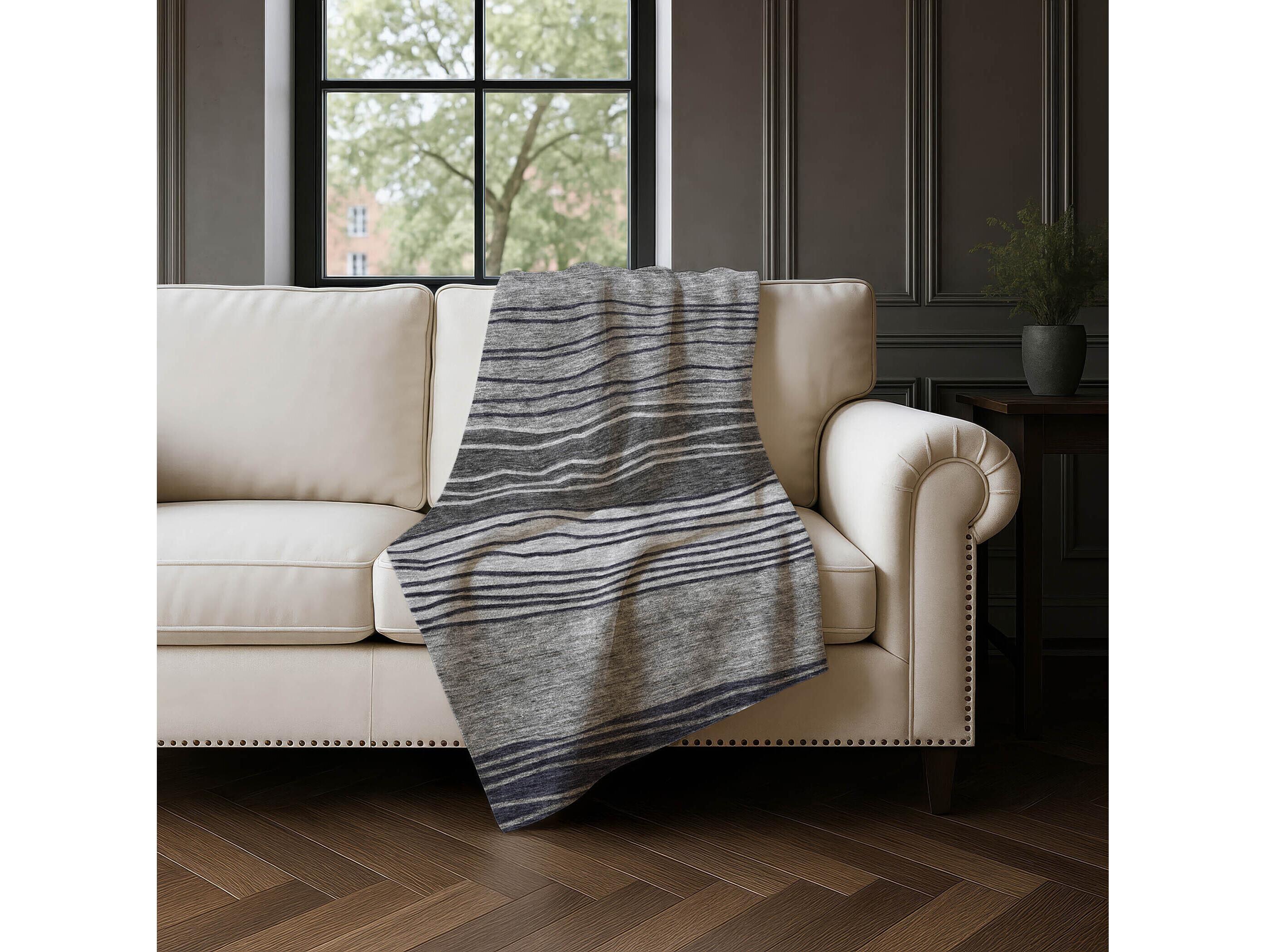 Dalyn Sherpa Gray Polyester Throw
