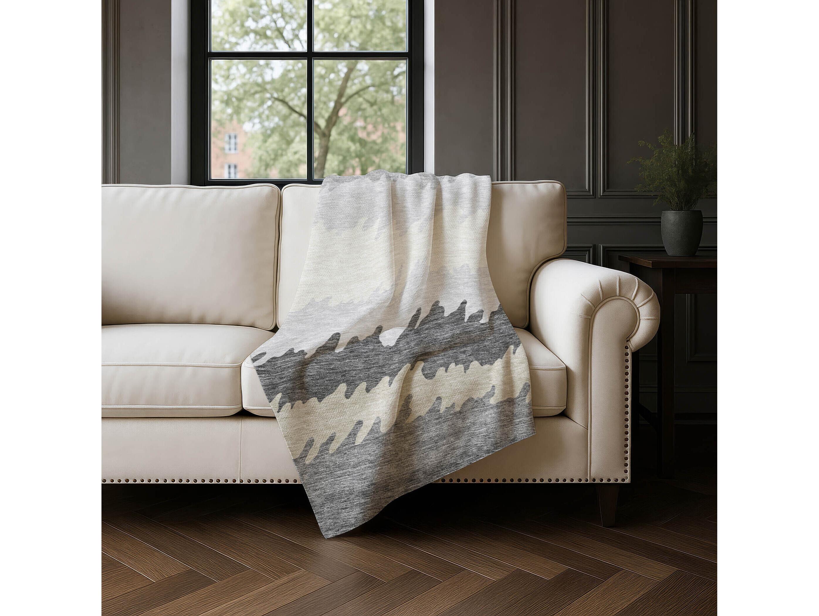 Dalyn Sherpa Gray Polyester Throw