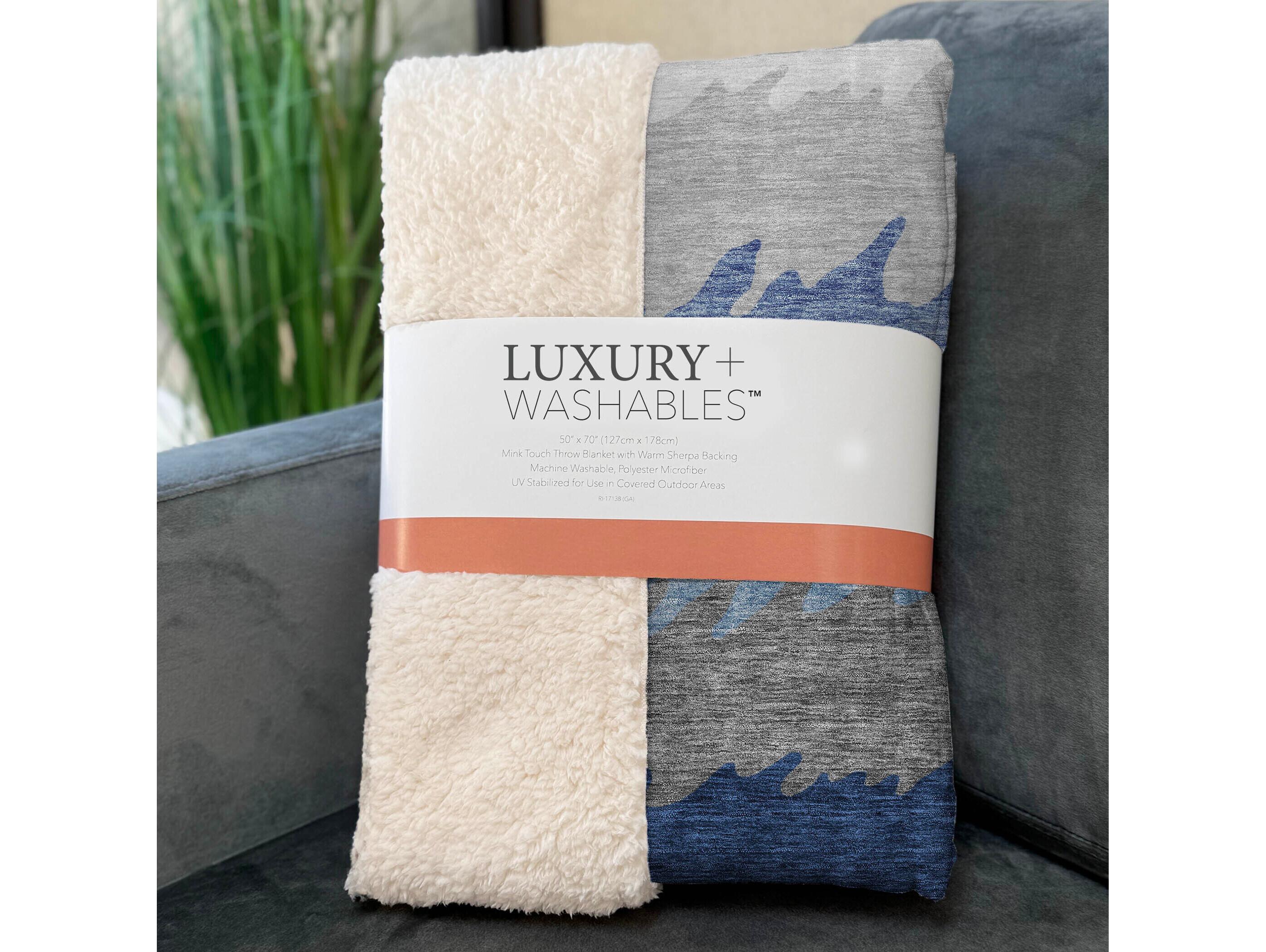 Dalyn Sherpa Blue Polyester Throw