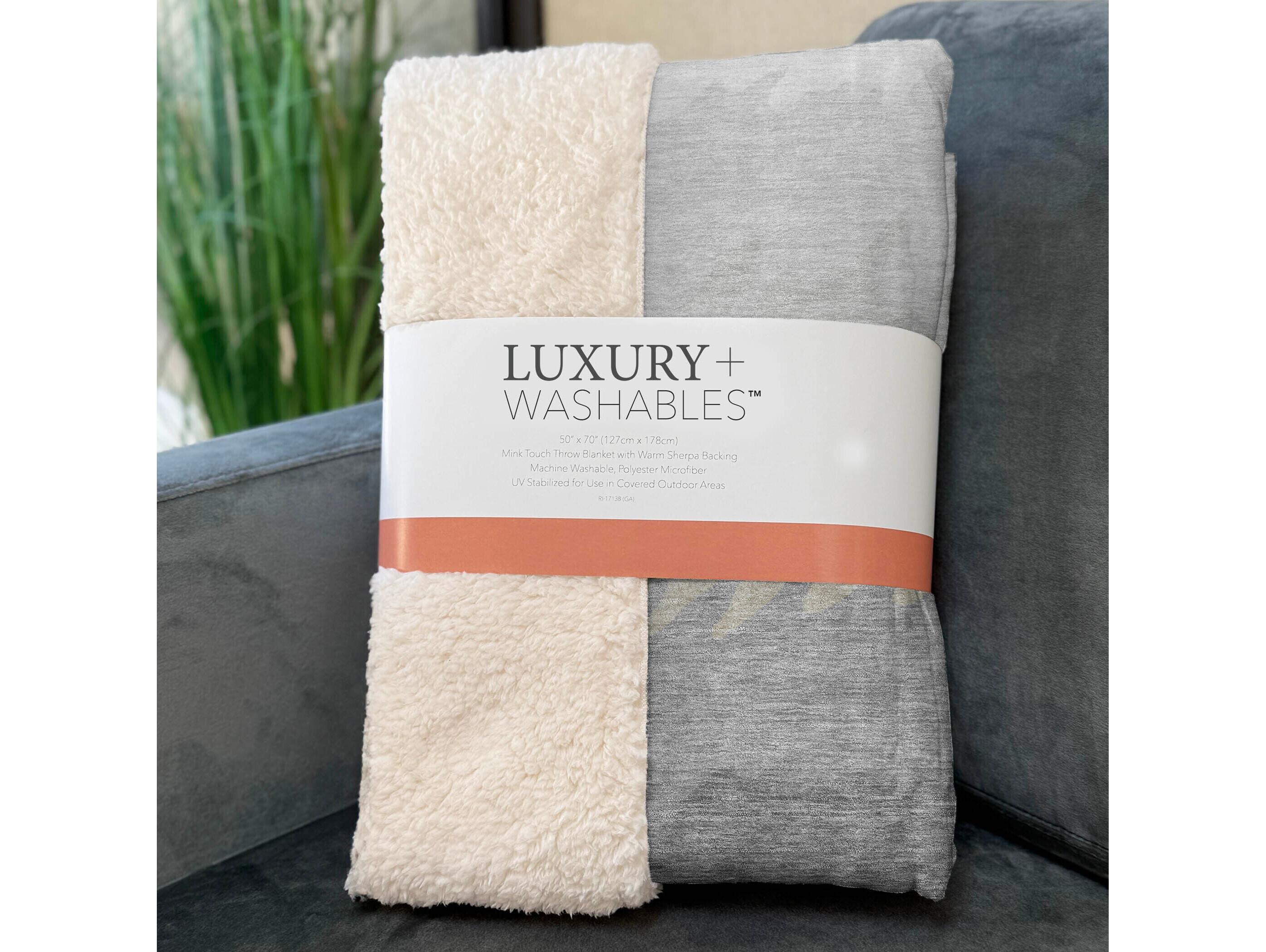 Dalyn Sherpa Gray Polyester Throw