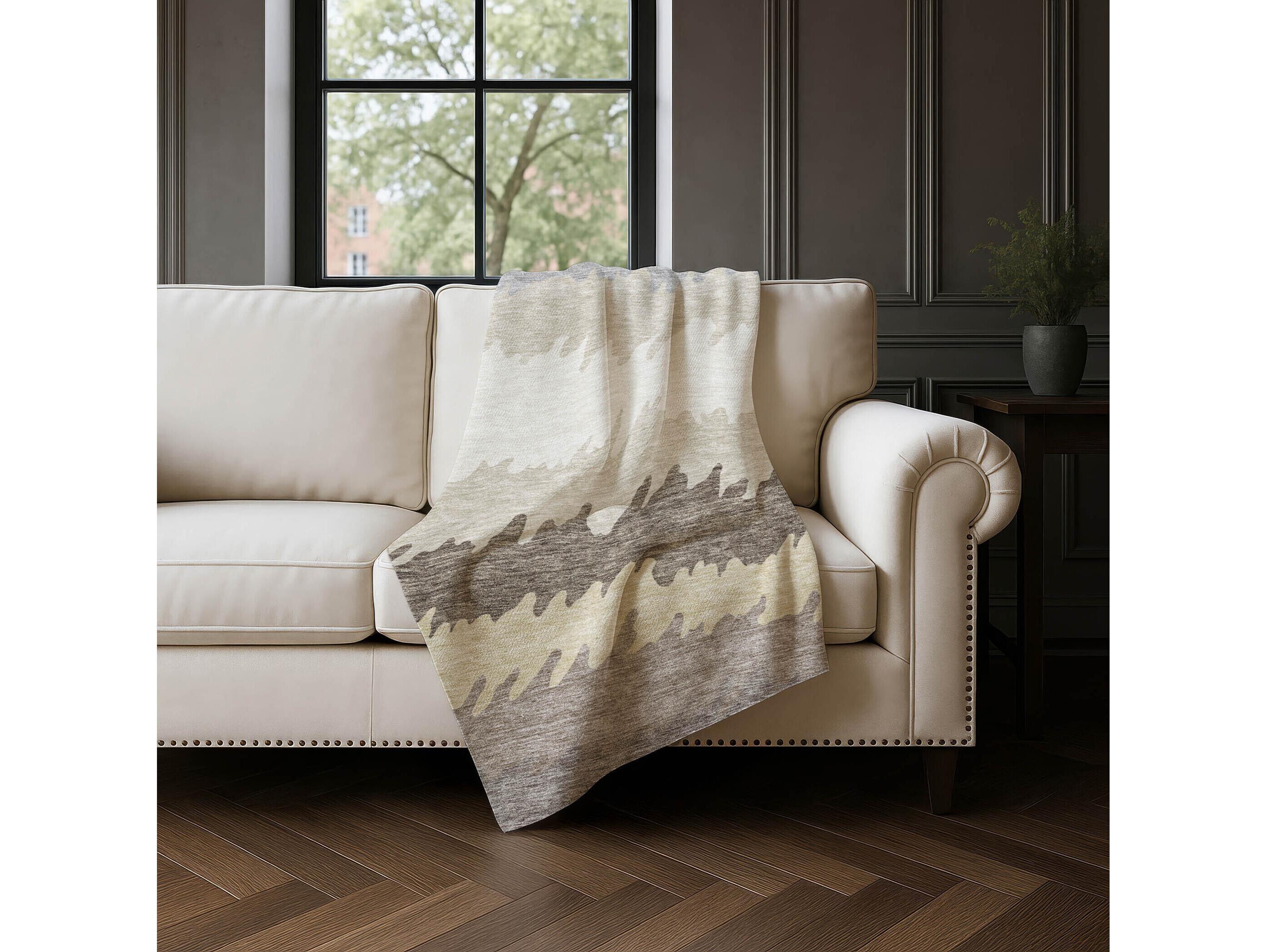 Dalyn Sherpa Brown Polyester Throw