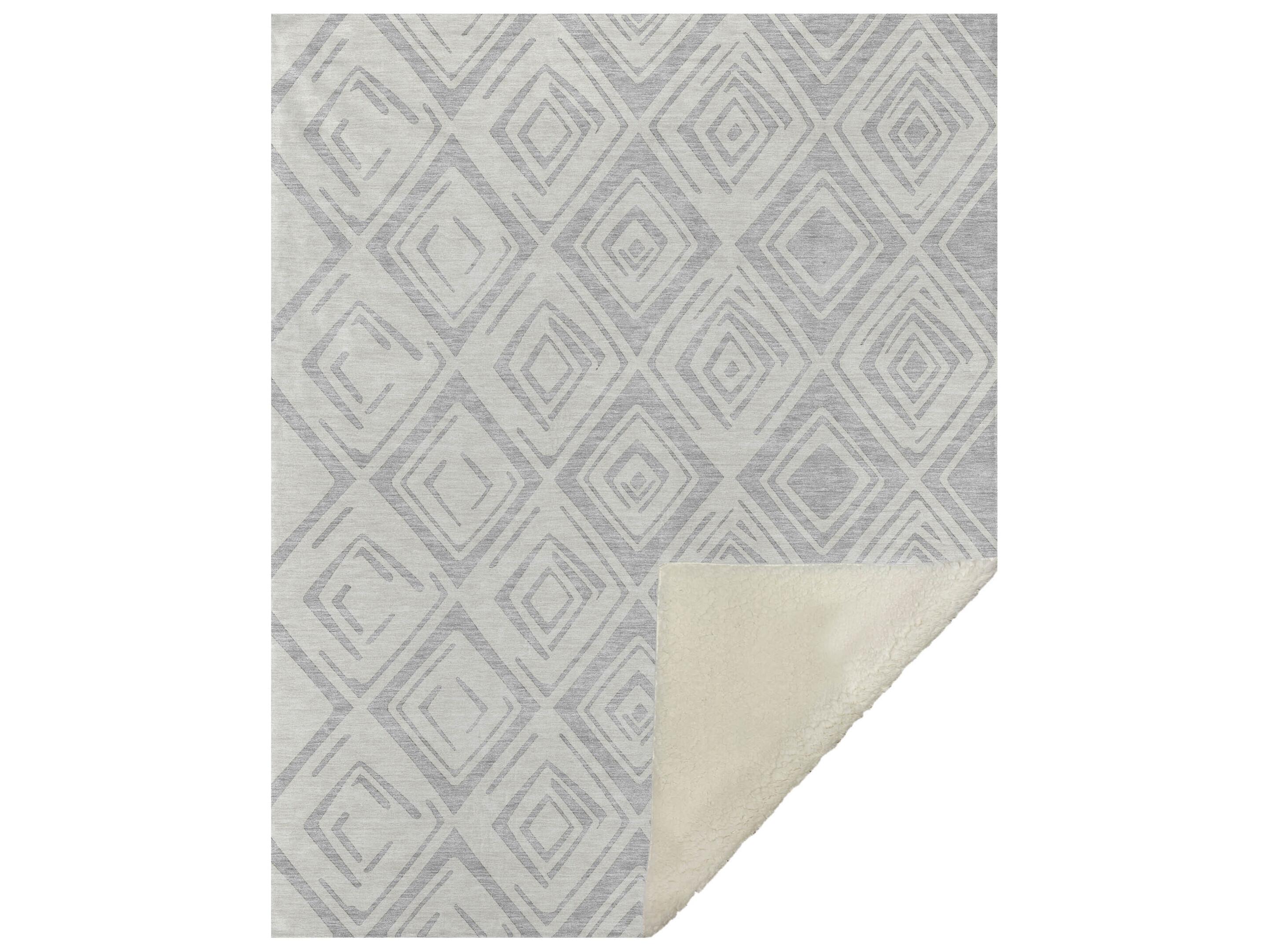 Dalyn Sherpa Gray Polyester Throw