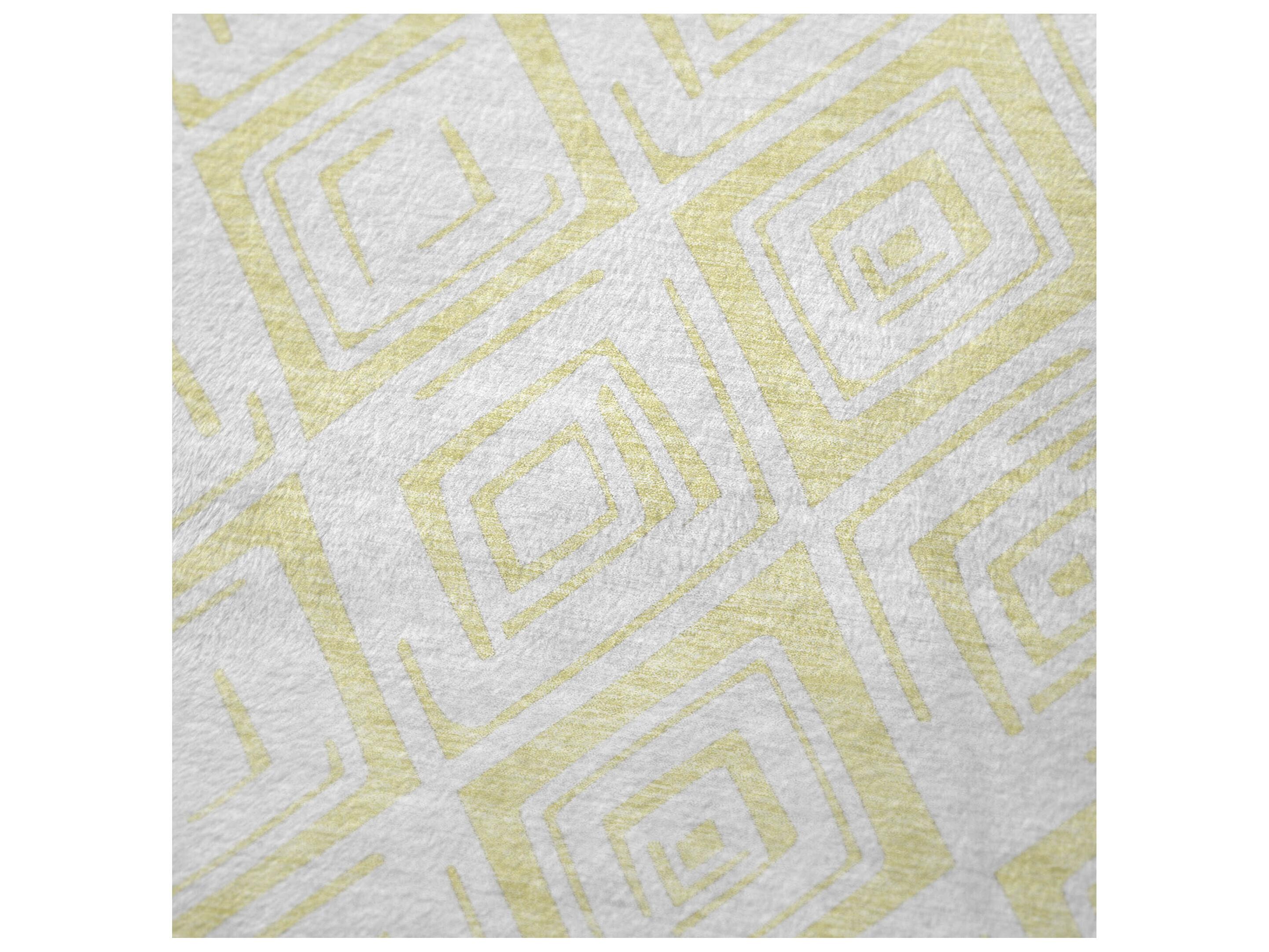 Dalyn Sherpa Gold Polyester Throw